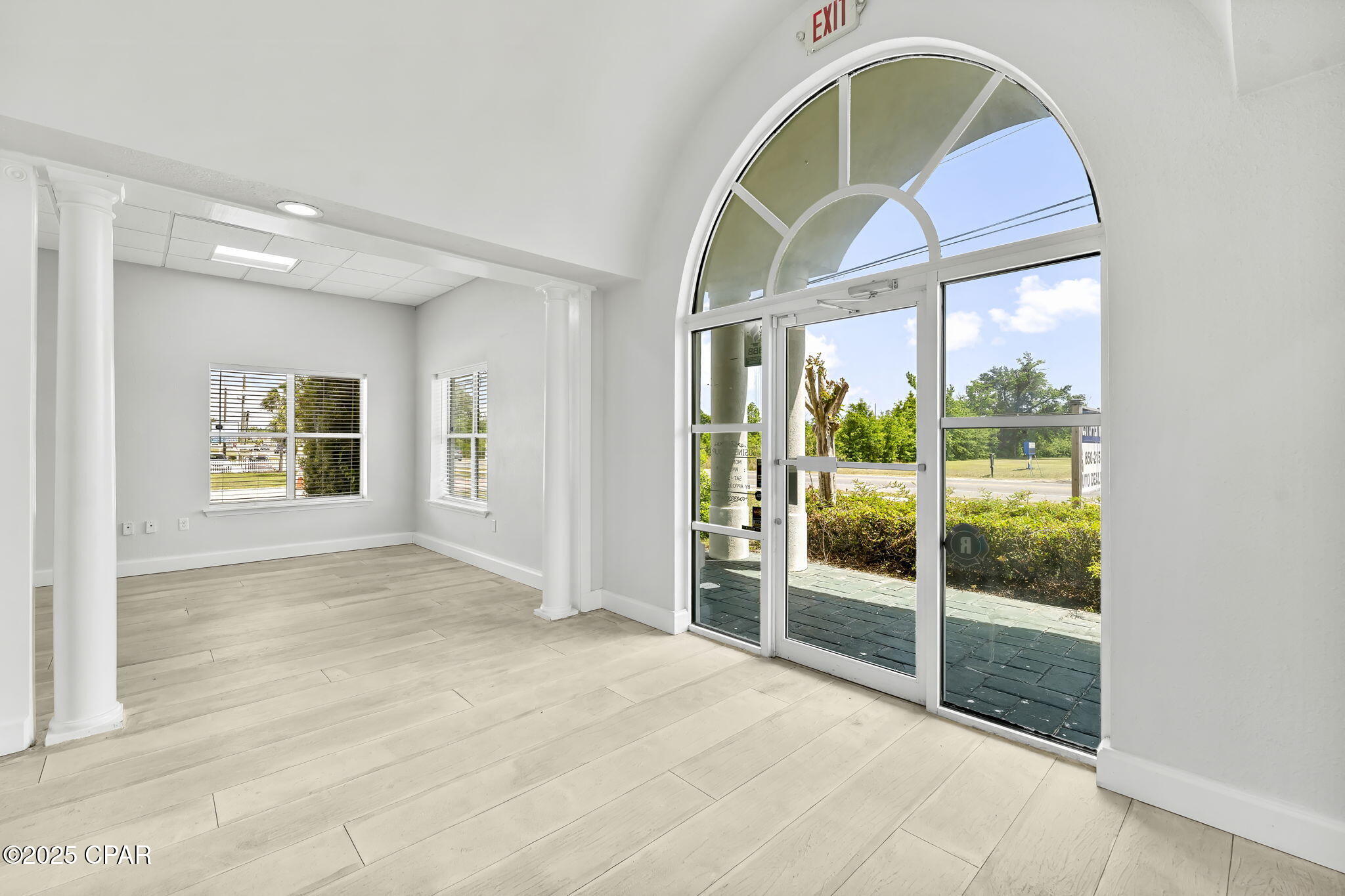 Bay Co Land 1st Add - Commercial Lease