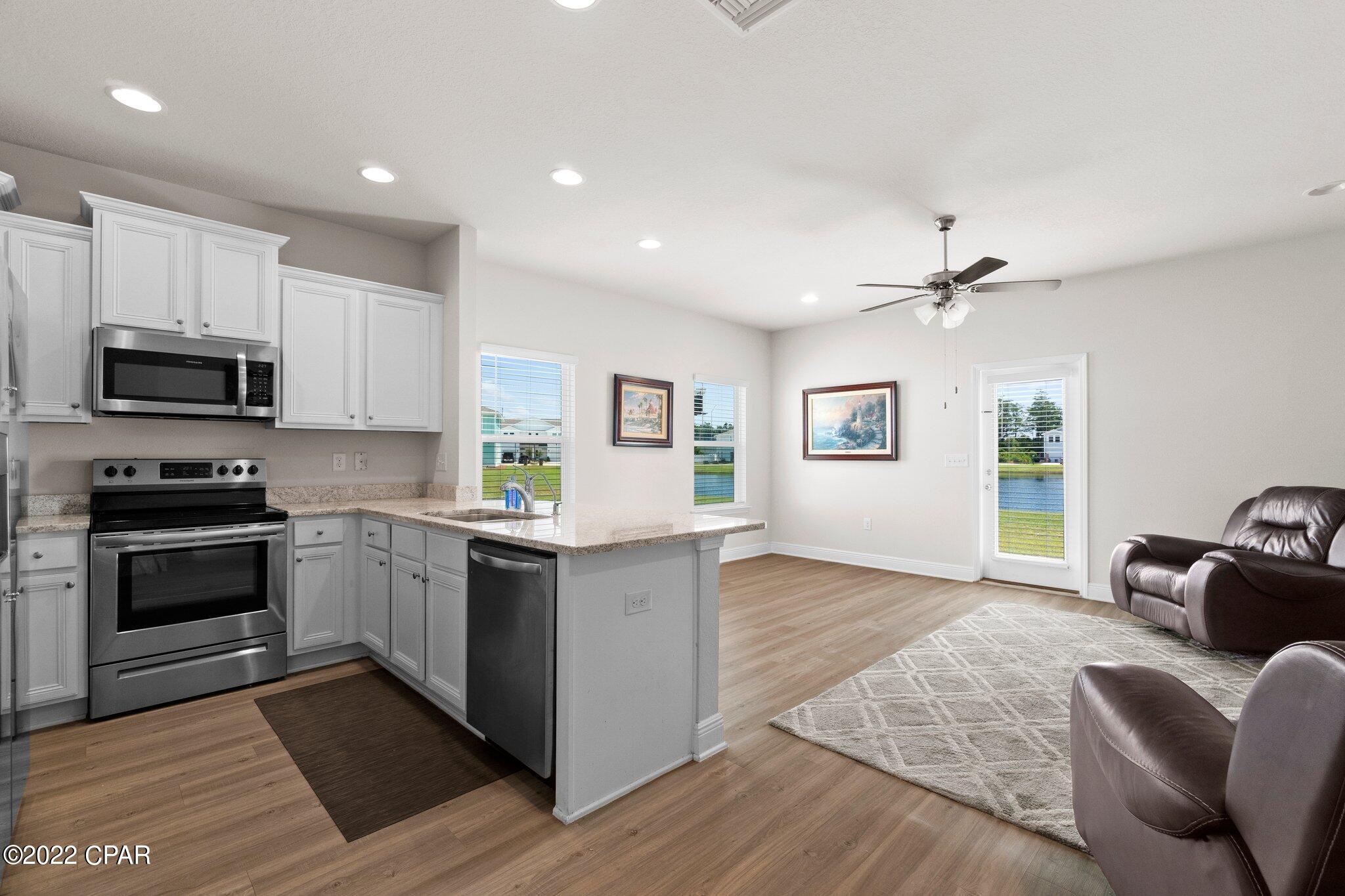 Hathaway Townhomes - Residential Lease