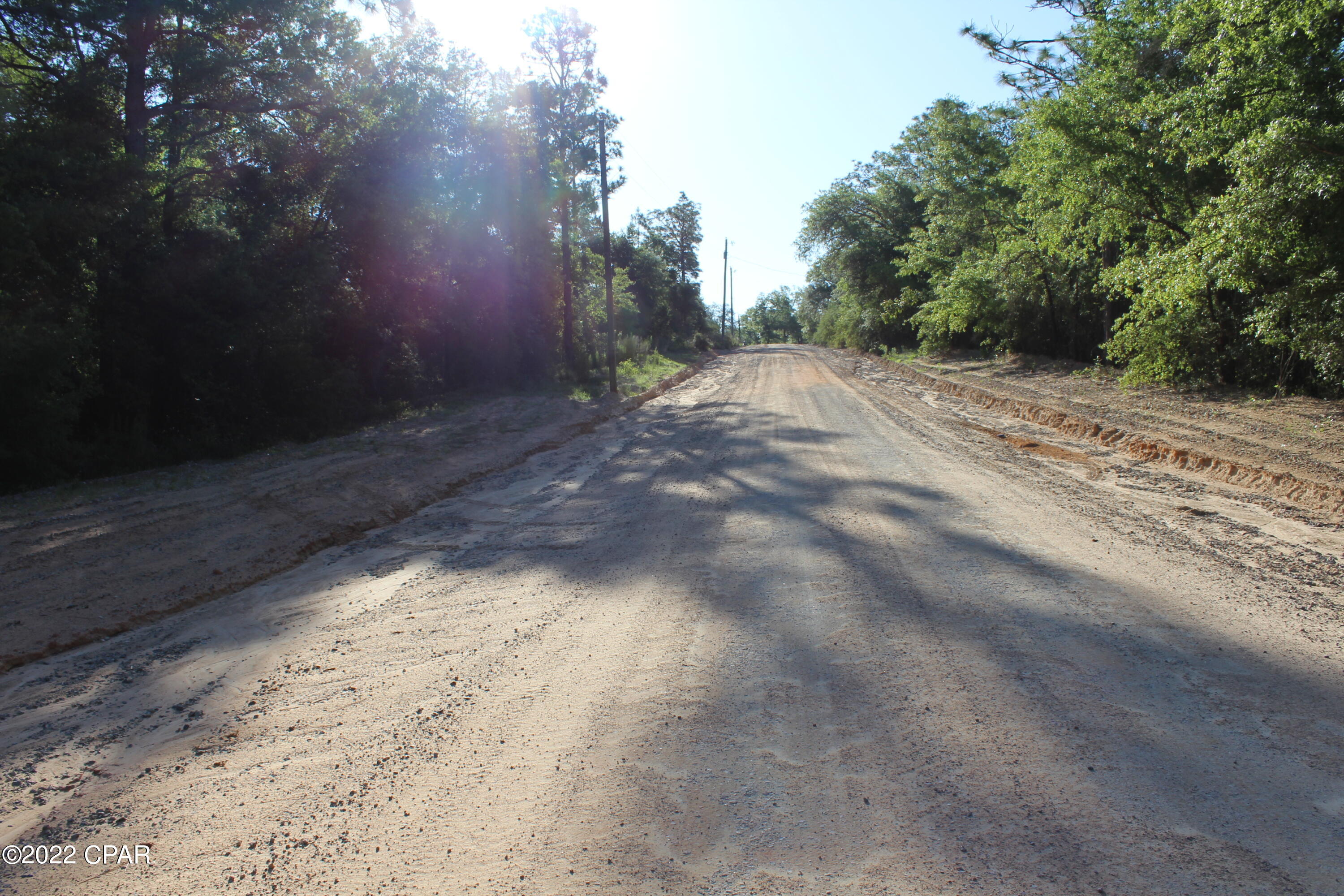 Paradise Lakes - Land