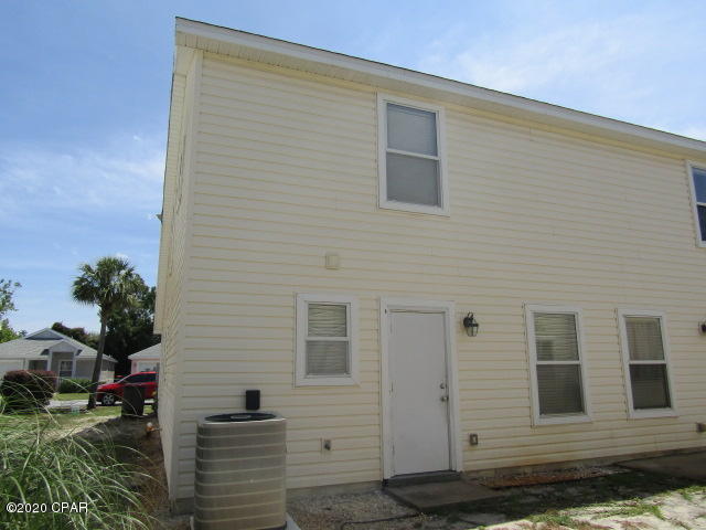 Palm Cove - Residential Lease