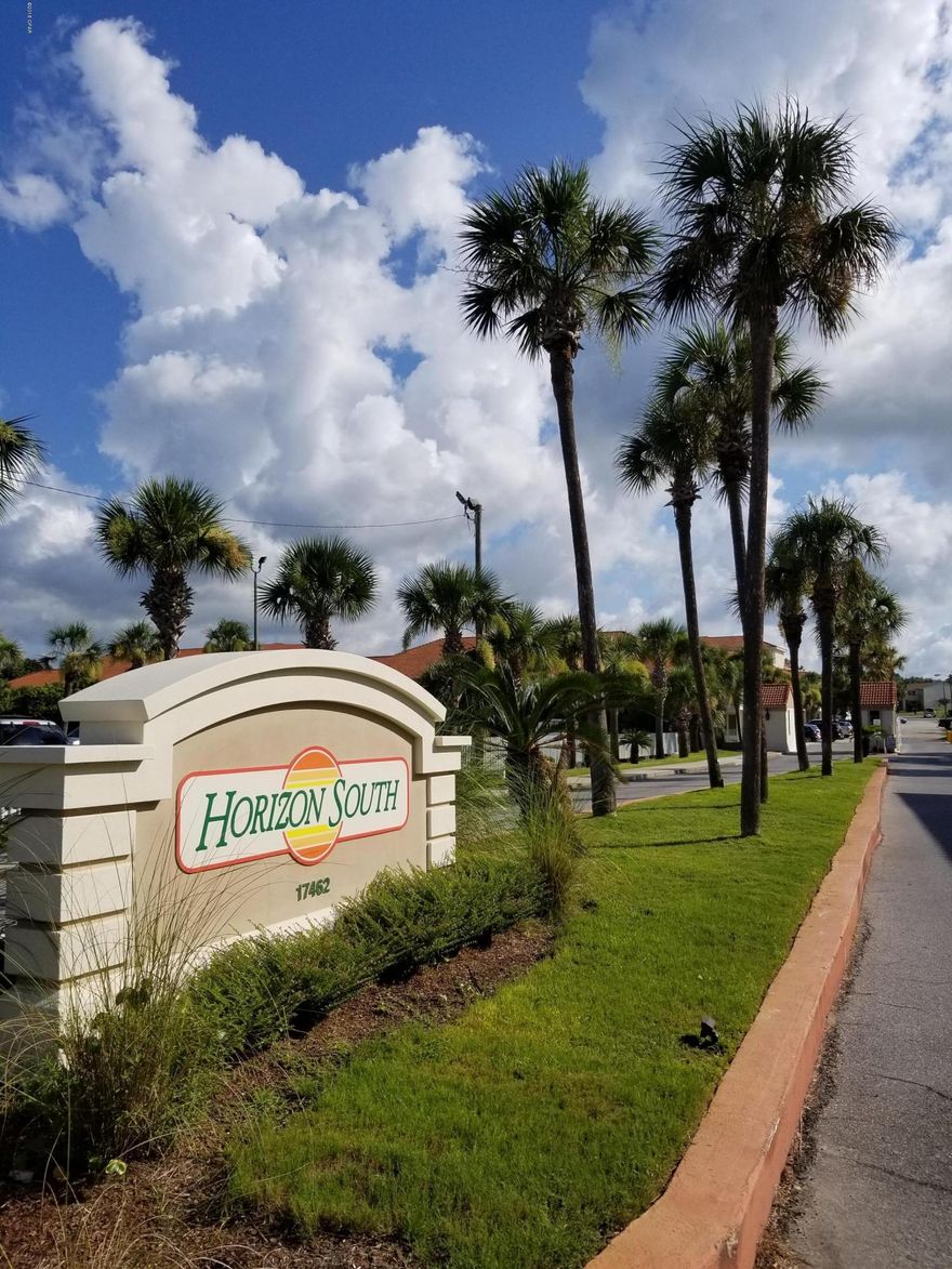Sought after Horizon South condo! Overlooking the main recreation area with pools,tennis & more! 4 minute walk to beach with dedicated access!Already on a rental program with bookings through July 2018, great condition, newer laminate wood-look flrs,bath w/newer tile,vanity with granite,new toilet,newer interior paint thoughout,new water heater & water valves. Great rental, vacation/investment or full-time home!Horizon South boost 4 pools,hot-tub,tennis,shuffleboard,mini-golf,playground,basketball court,club-house with workout room & pool tables. Please verify all condo docs. This won't last long at this price!