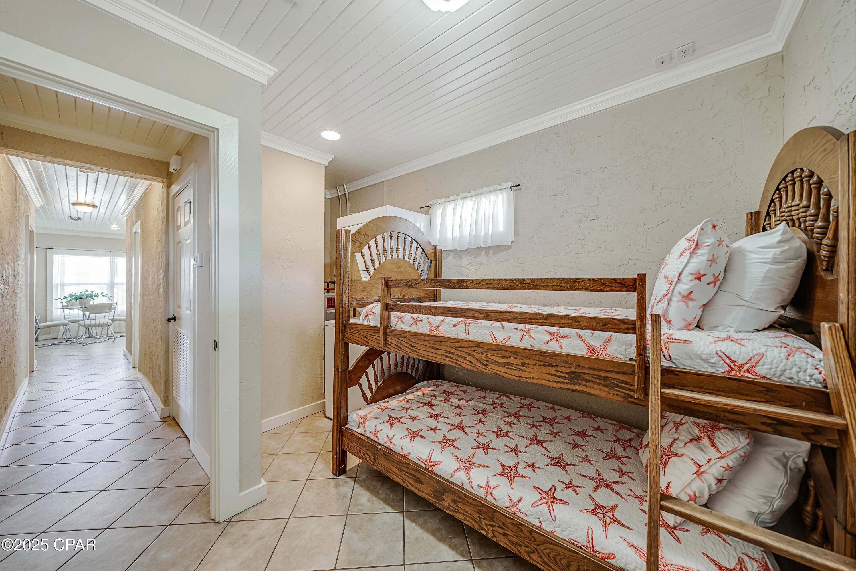 Laguna Beach Estates 5th Add - Residential