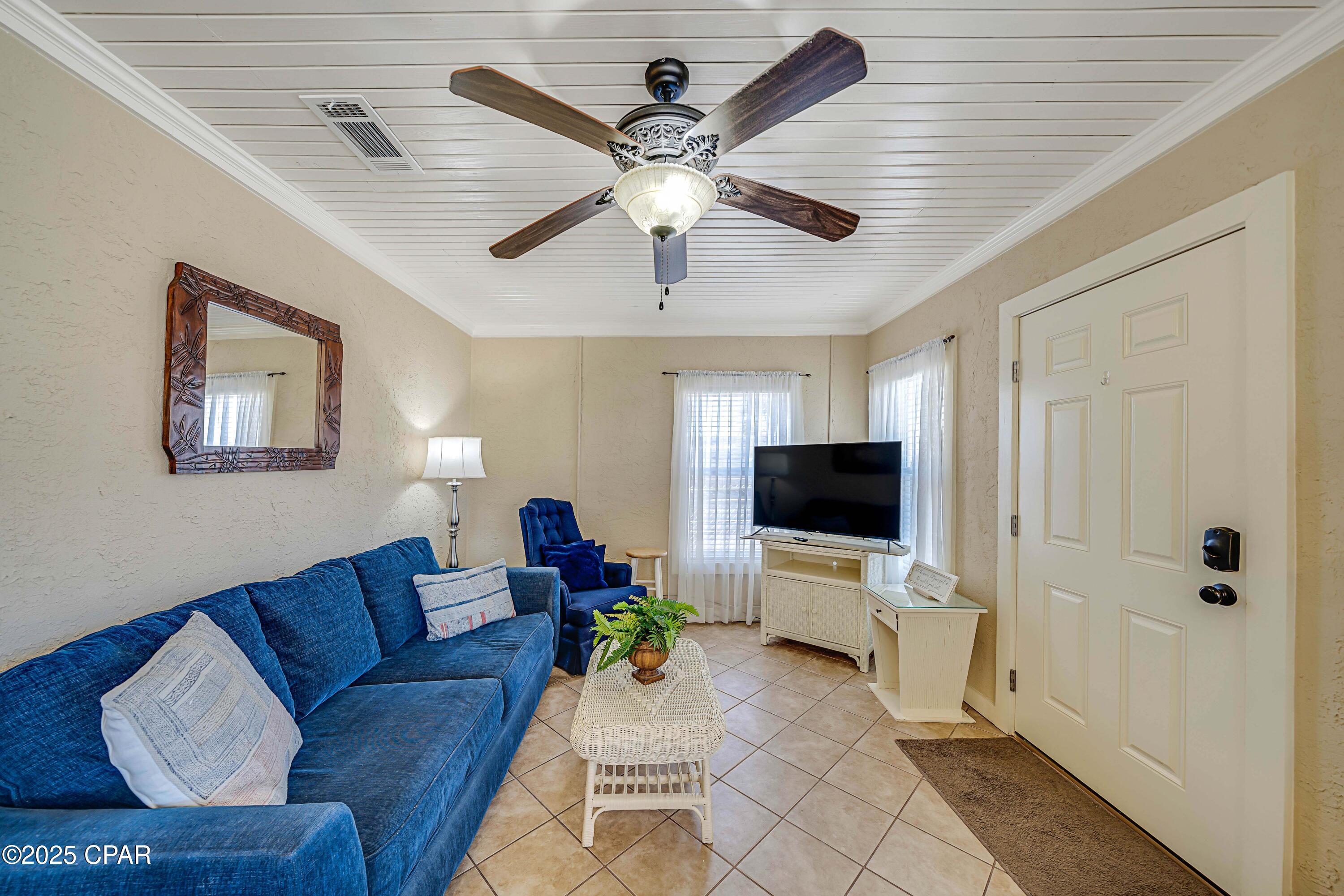 Laguna Beach Estates 5th Add - Residential