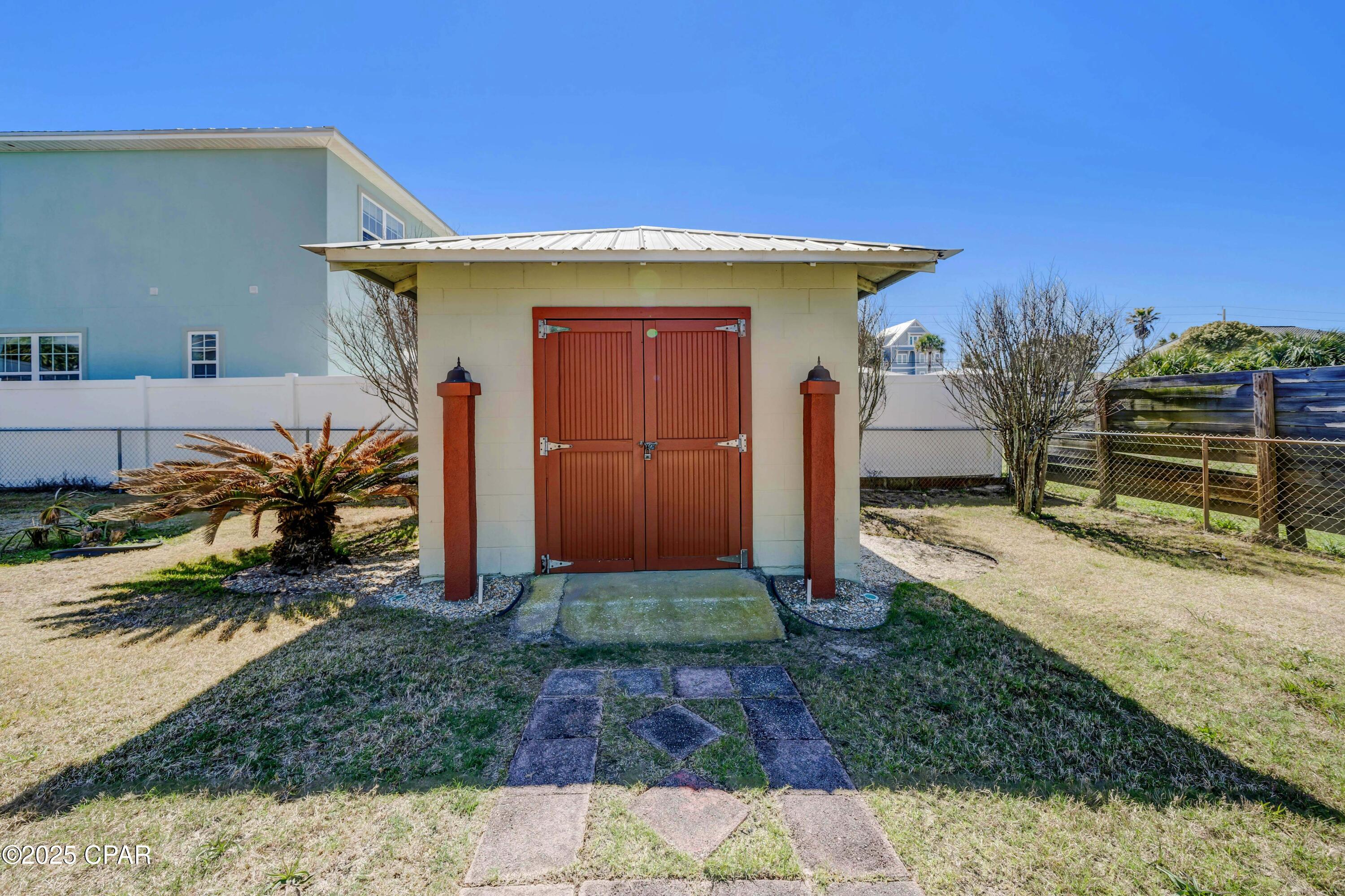 Laguna Beach Estates 5th Add - Residential