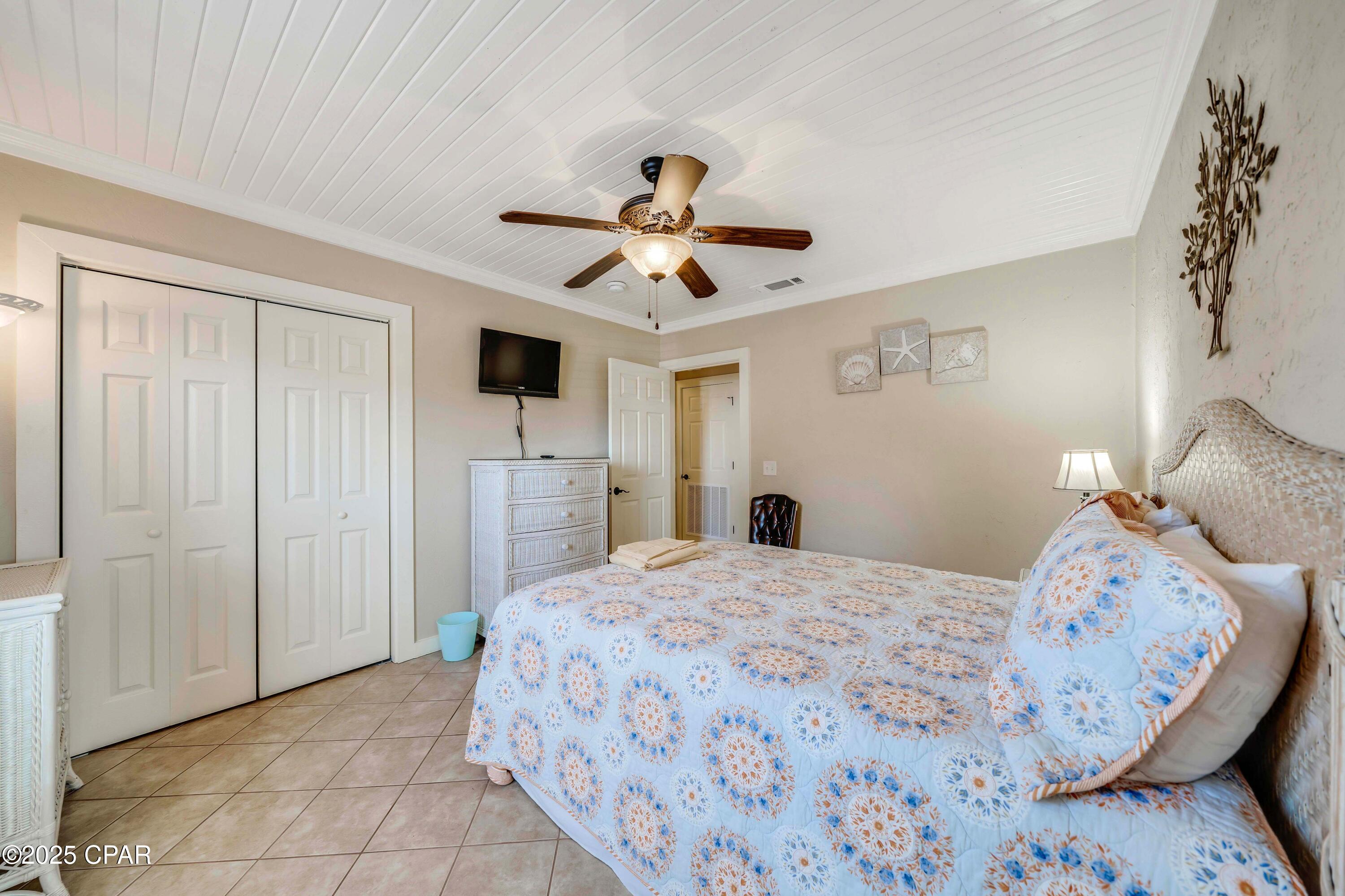 Laguna Beach Estates 5th Add - Residential