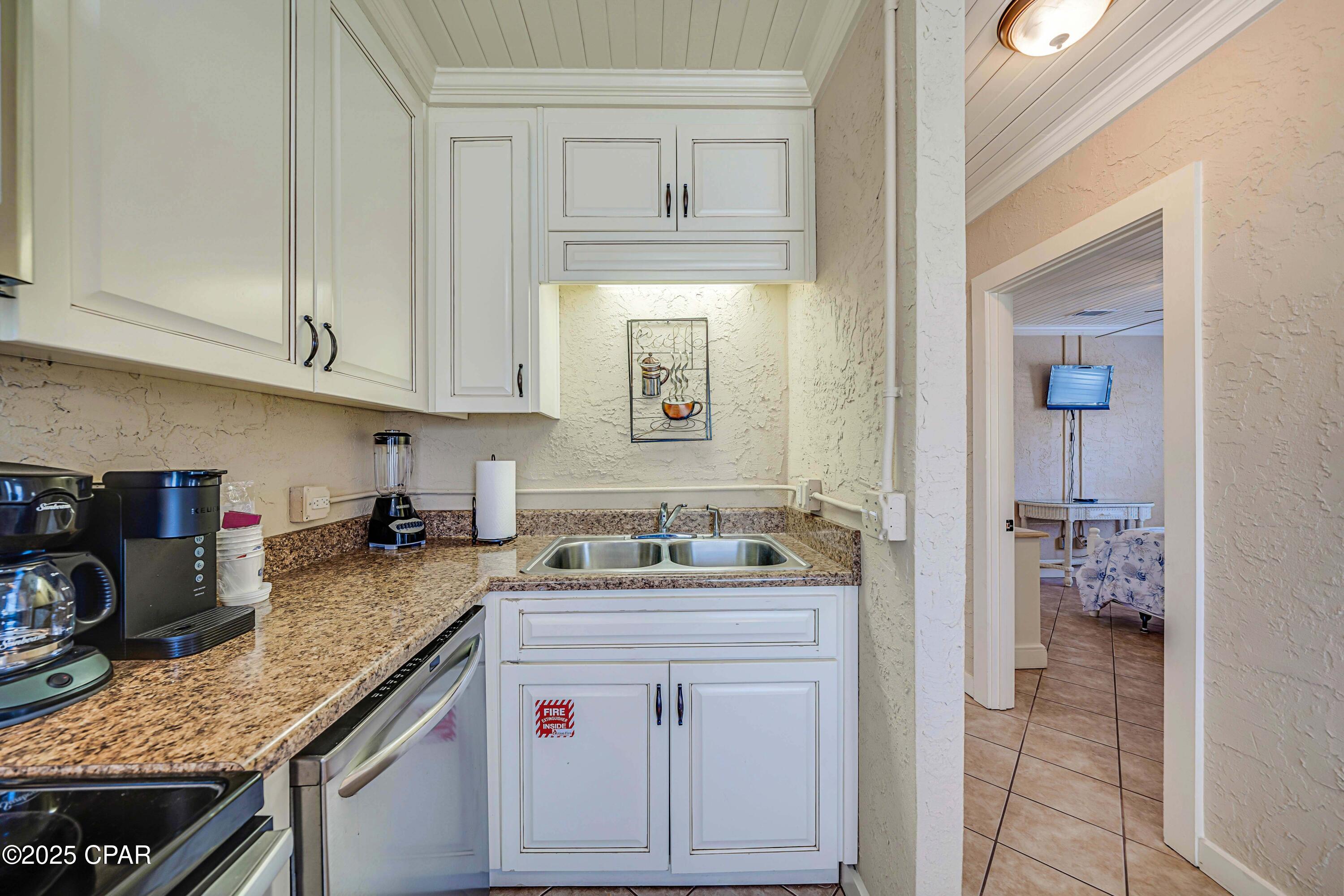 Laguna Beach Estates 5th Add - Residential
