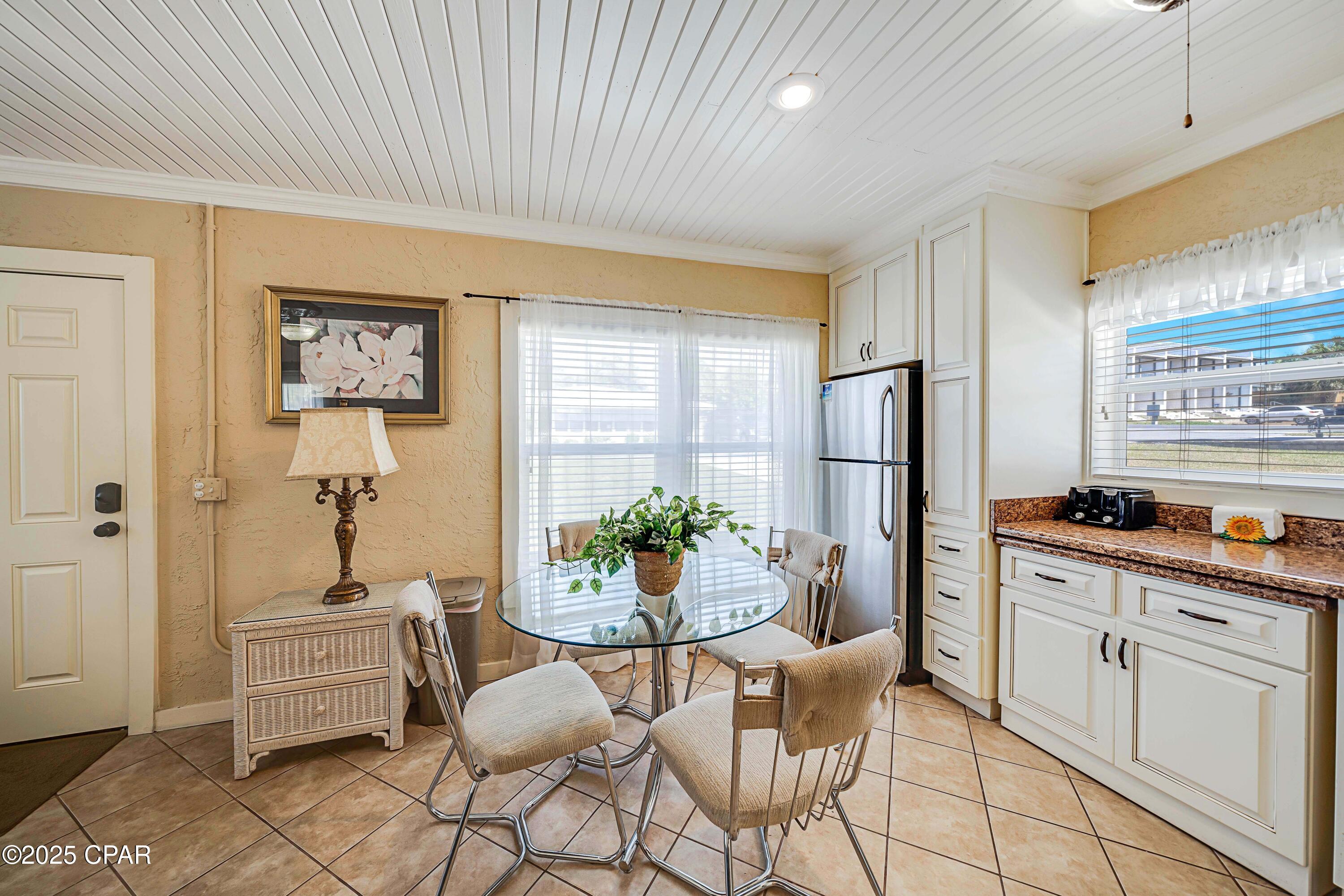 Laguna Beach Estates 5th Add - Residential