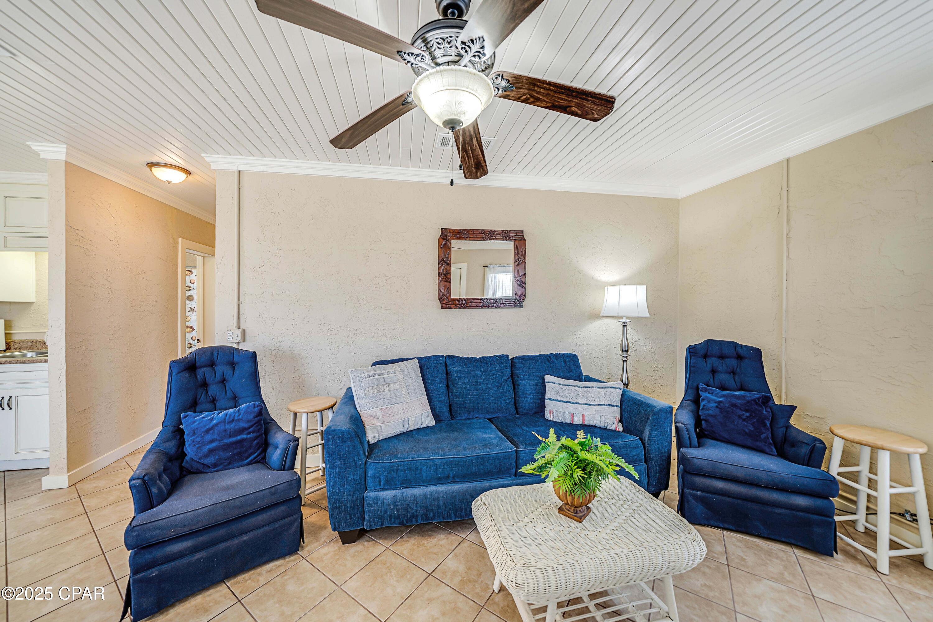 Laguna Beach Estates 5th Add - Residential