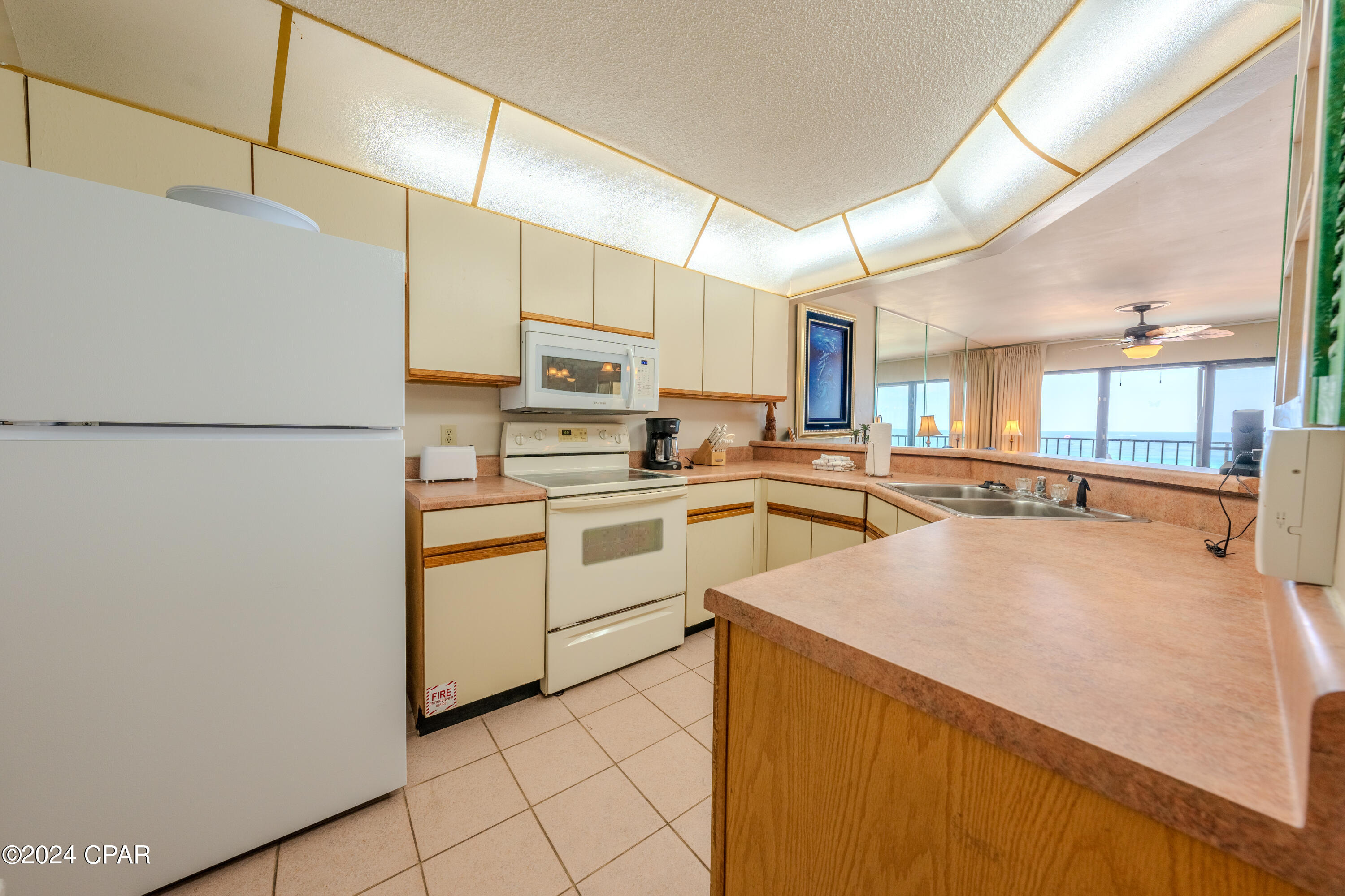 Summerhouse Condo. - Residential