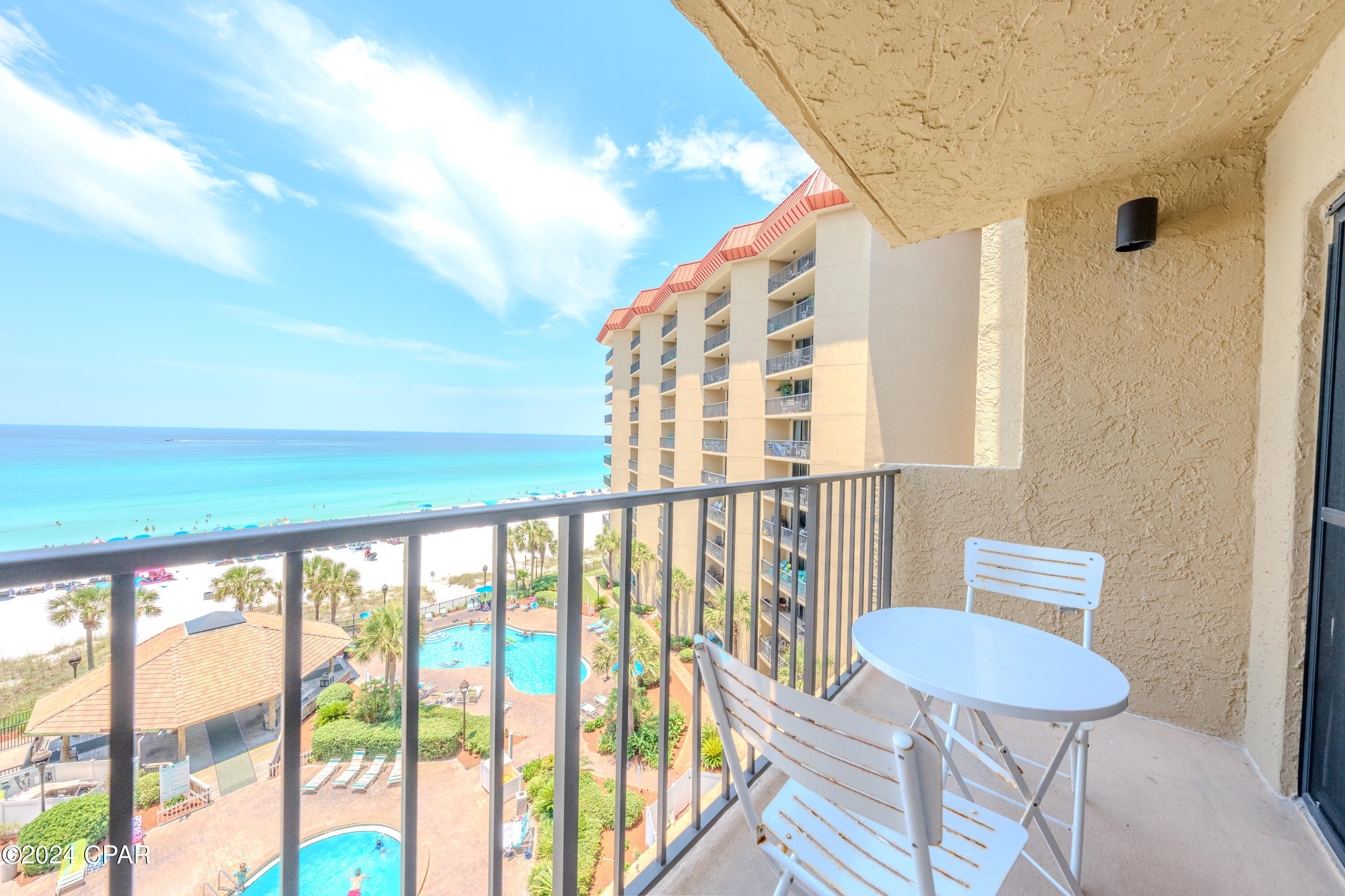 Summerhouse Condo. - Residential