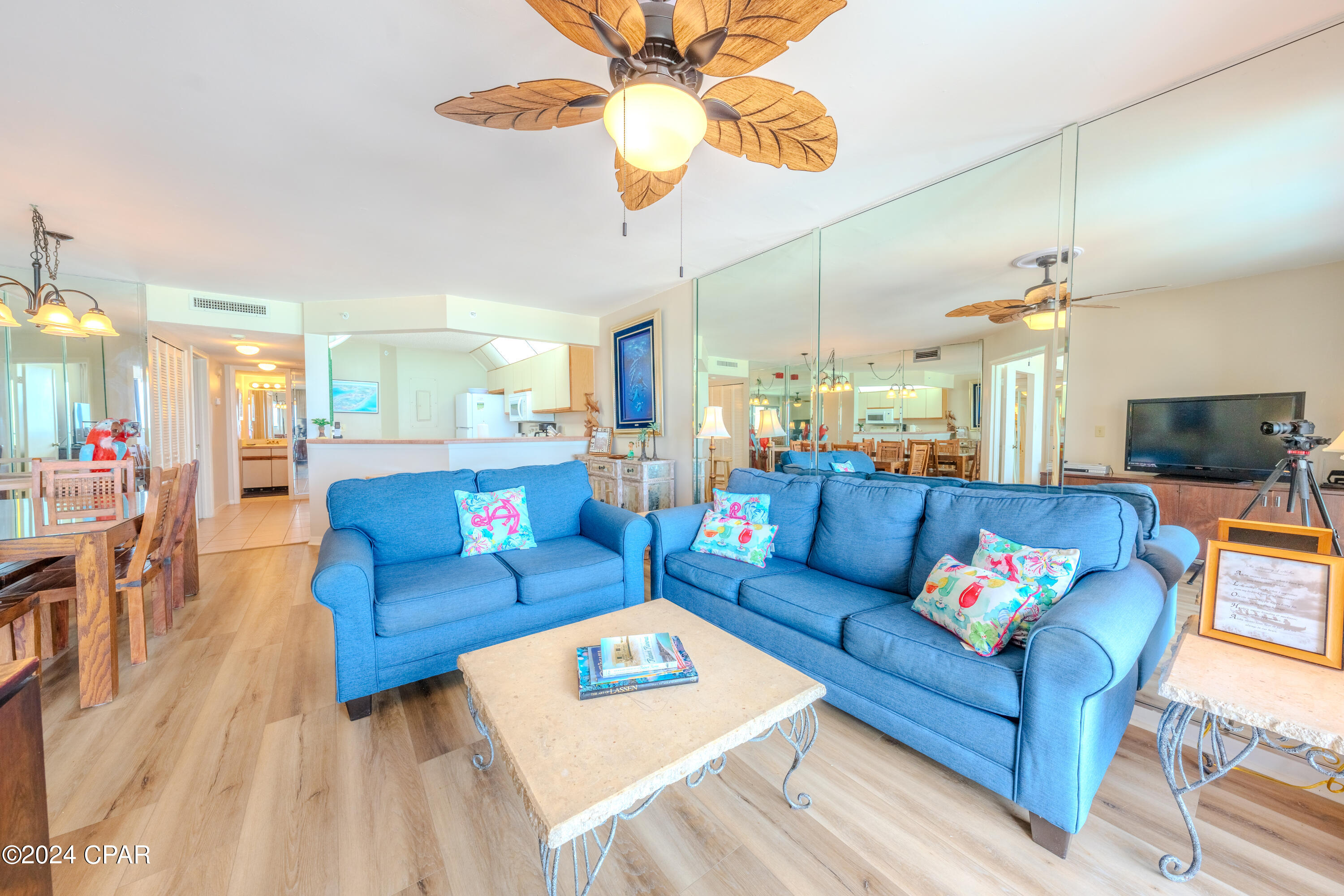 Summerhouse Condo. - Residential