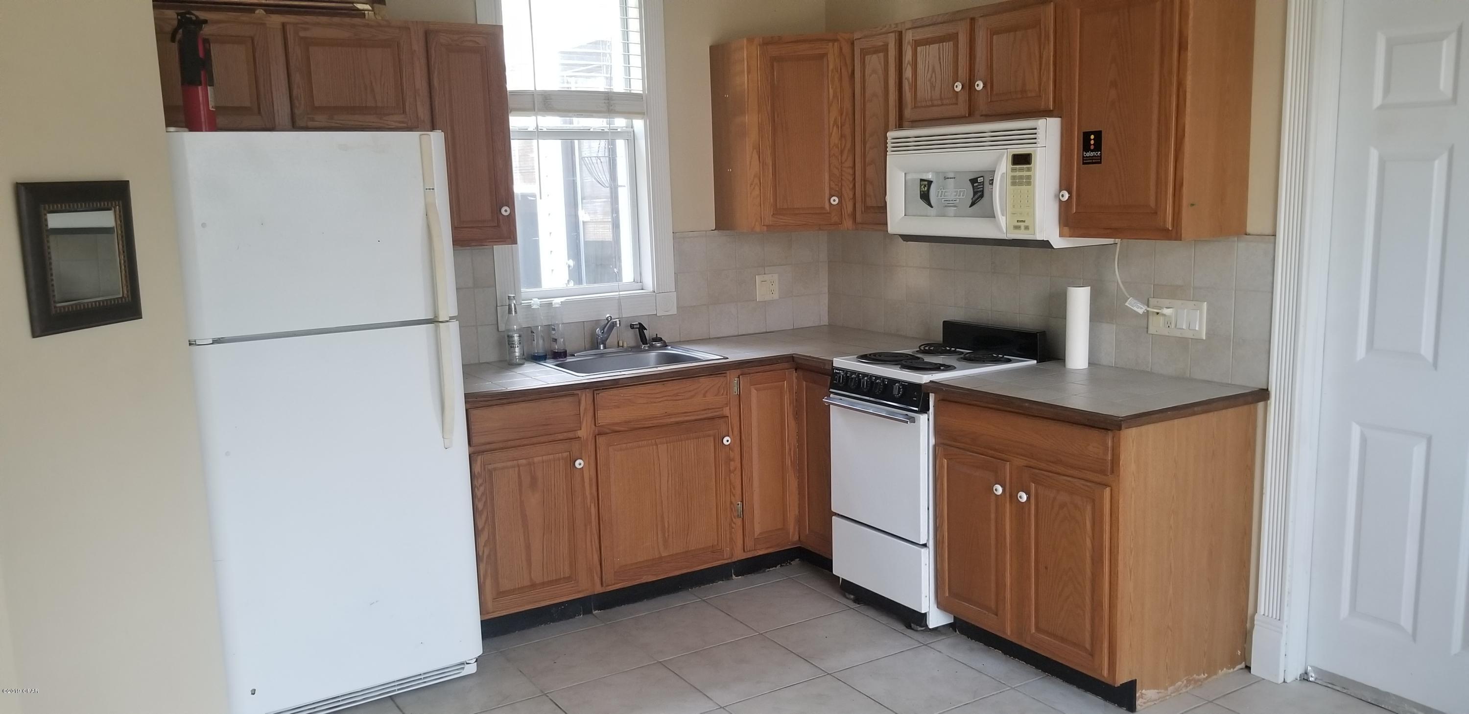 [No Recorded Subdiv] - Residential Lease