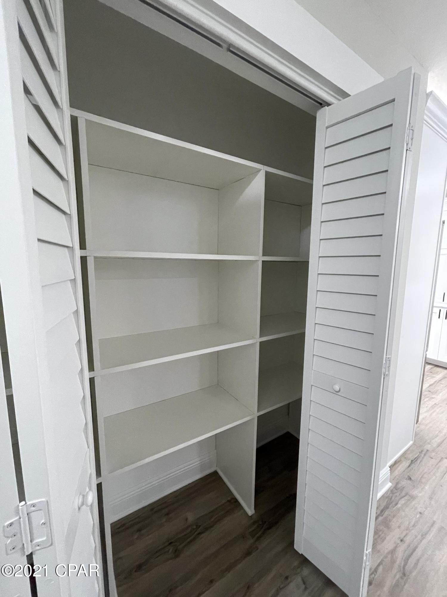 Shadow Bay Unit 5 - Residential