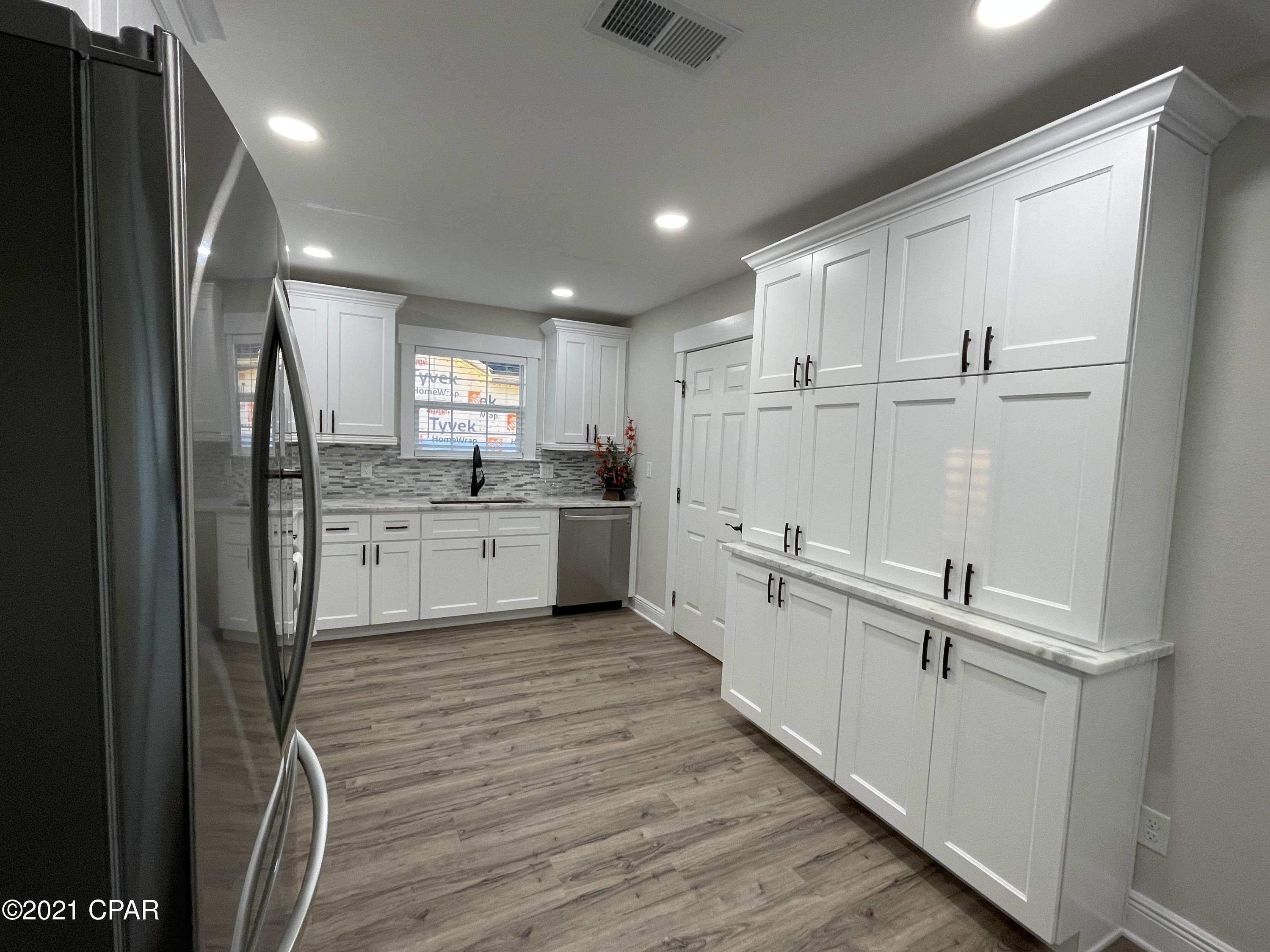 Shadow Bay Unit 5 - Residential