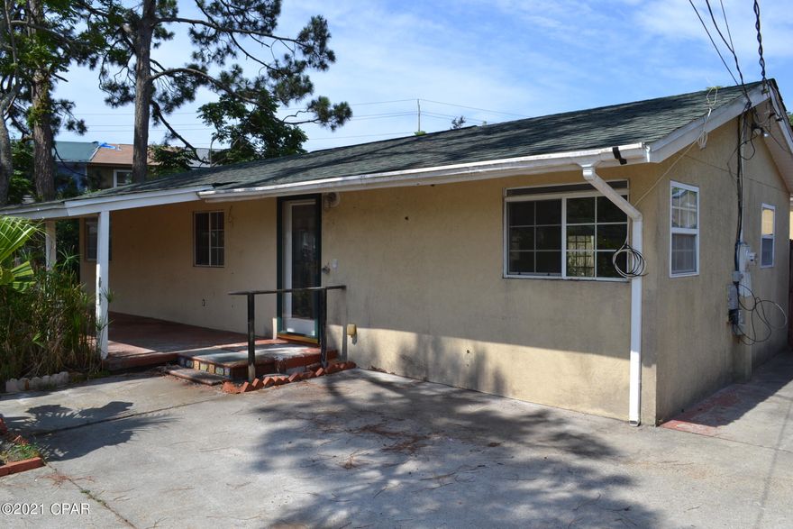 This property is available on Auction.com &  all bids must be submitted via auction.com, the auction begins 9/7/21 and ends 9/9/21. This home features 1 bedroom, 1 full bathroom, a small shed, a covered front porch, and an outdoor shower.  Home needs repairs to drywall, flooring, trim, windows, etc. Seller is exempt from state taxes and tax stamps on deeds, mortgages, and notes (12 U.S.C 1452(e)) and if payment of such state taxes or stamps is necessary to record the deed or mortgage, the tax will be paid by the Purchaser. Seller will not complete any repairs, either lender or buyer requested. All information and measurements are approx and should be verified by Buye