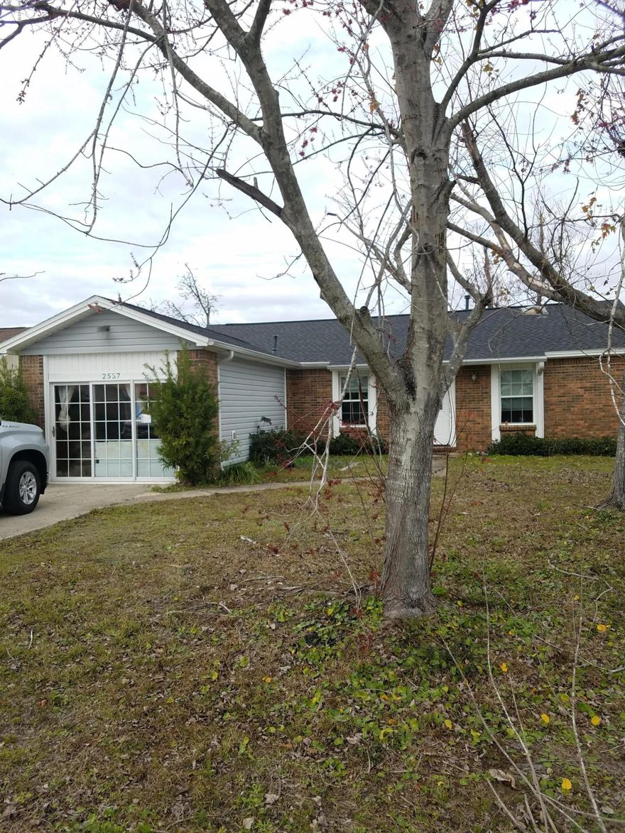 3 BR, 2 Bath, quaint, cottage-style home.  Close to Bay Haven and Mosley.  Sunroom across the back of home, laminate wood flooring throughout. Garage has been enclosed and would make a perfect office, game room or 4th bedroom. Large workshop and a great deal on this one