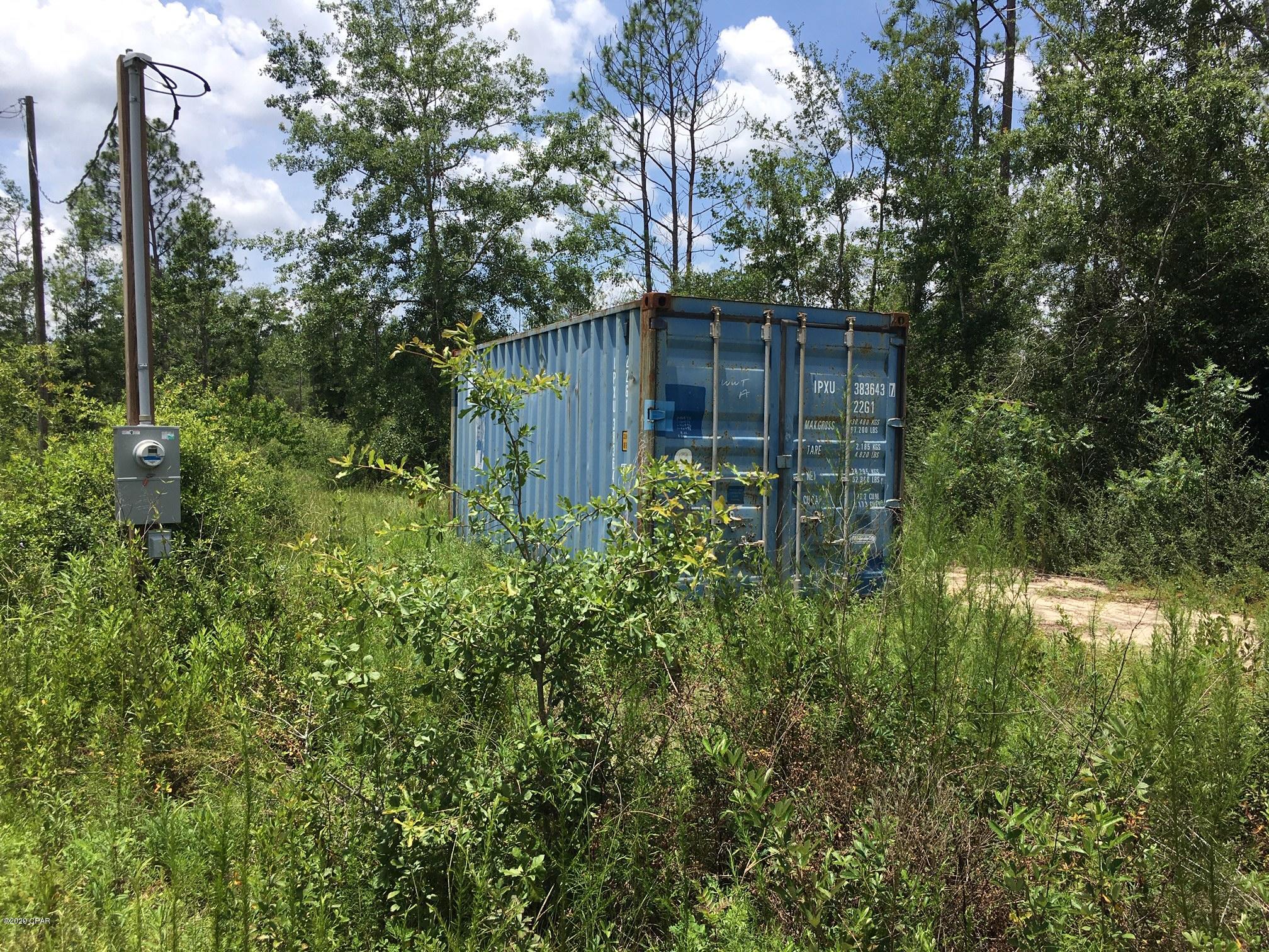 Caravana Manor 1st - Land