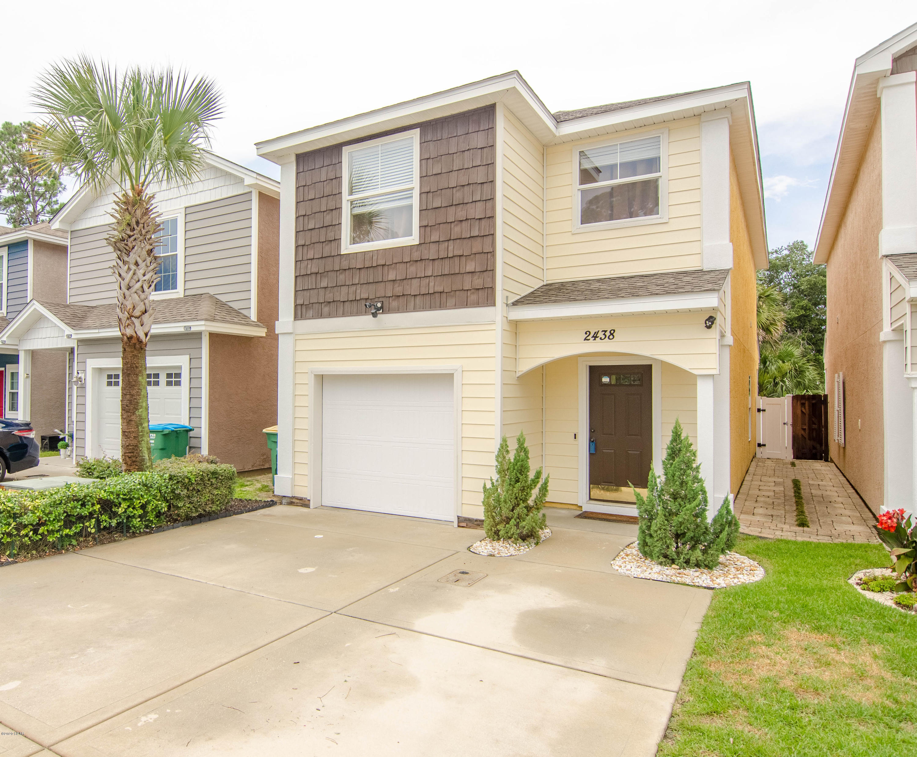 Causeway Manor - Residential