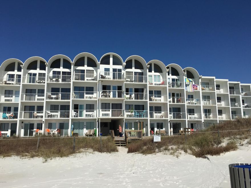 Remarkable chance to own a vacation/short term rental investment opportunity on Florida's most beautiful beaches. This condo is within walking distance of fantastic restaurants and amusement centers. Property features tiled floors, kitchen, and balcony overlooking white sandy beaches.