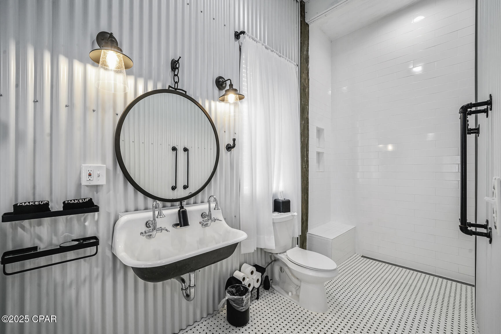 Cape Breezes - Residential