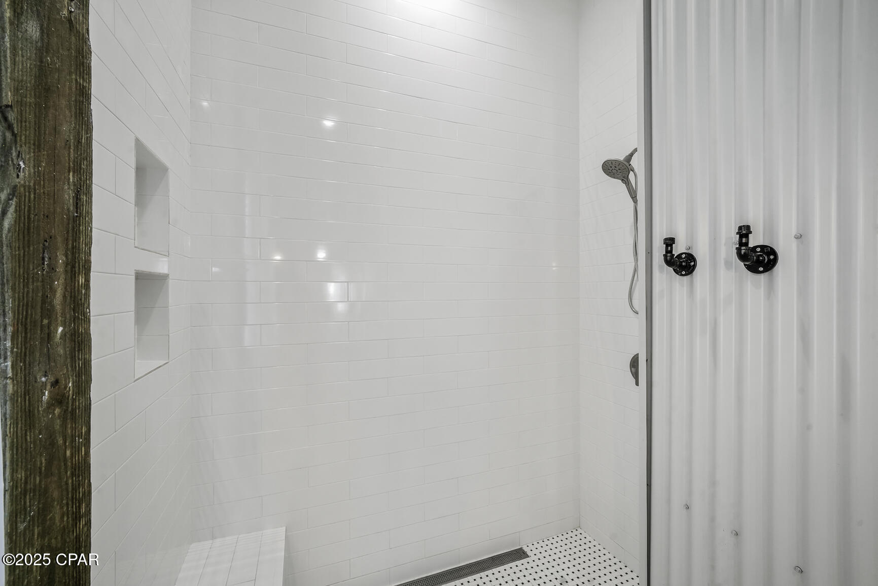 Cape Breezes - Residential