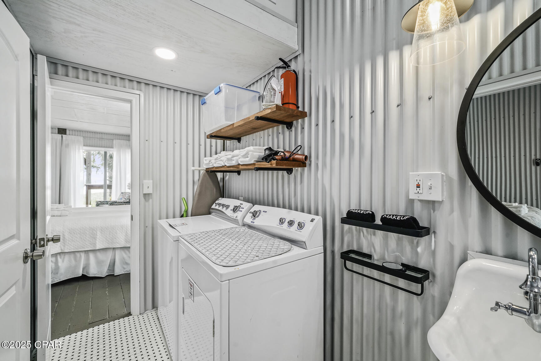 Cape Breezes - Residential