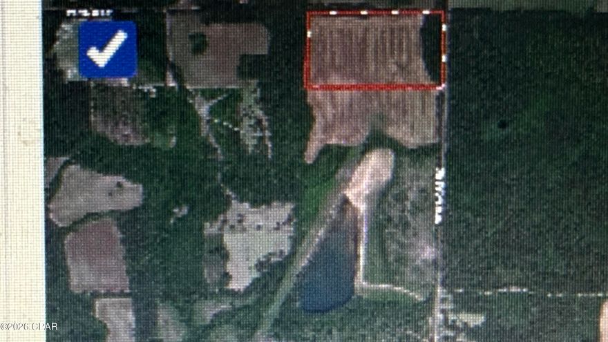 20 + or - acres on paved road close to Marianna & the interstate.

Two 20 acre parcel available or 40 acres available.
