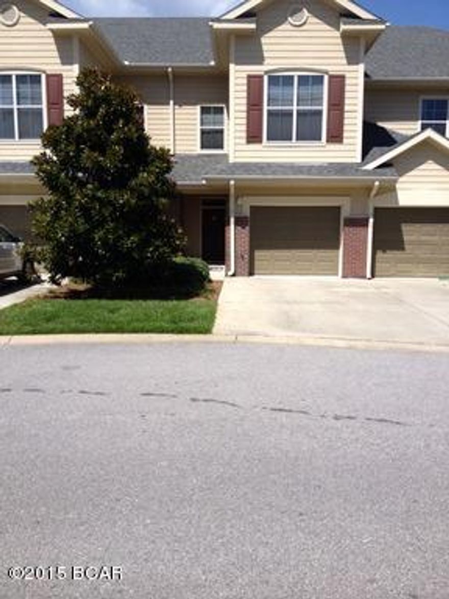 Immaculate 2-story townhouse with single garage, 3Bredrooms upstairs, 2.5 baths. Open floor plan -19x14 hardwood floor living/dining room with patio door open to screen porch overlooking pond. Kitchen has all S/S appliances with granite counter-tops and breakfast bar. Laundry room upstairs. Special effects include 9 foot ceilings and crown molding. Trash,free Comcast basic cable, community room and pool use included. NO PETS Gated community gate closes at 5pm. Go around brick circle drive. Bldg 14 first on right.