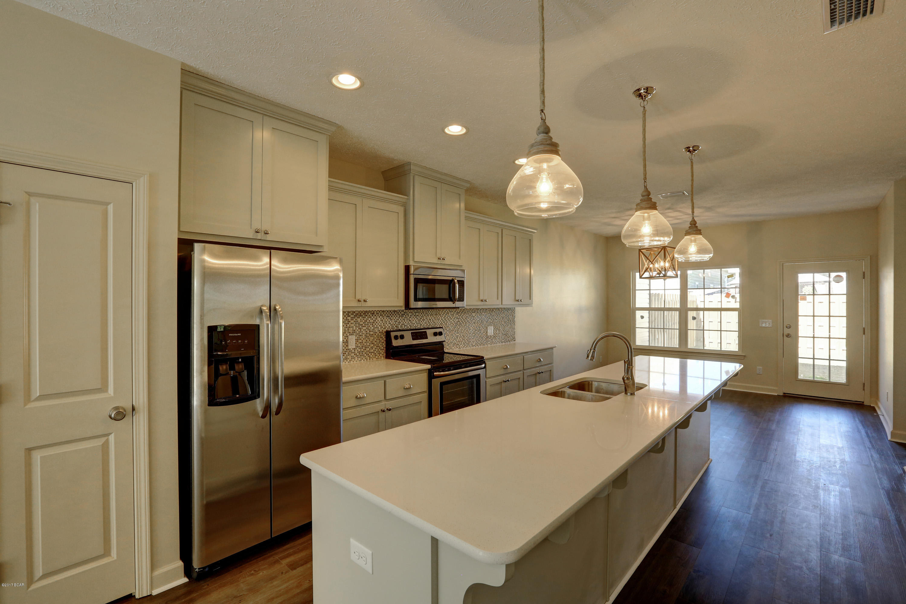 Gardenia Beach - Residential