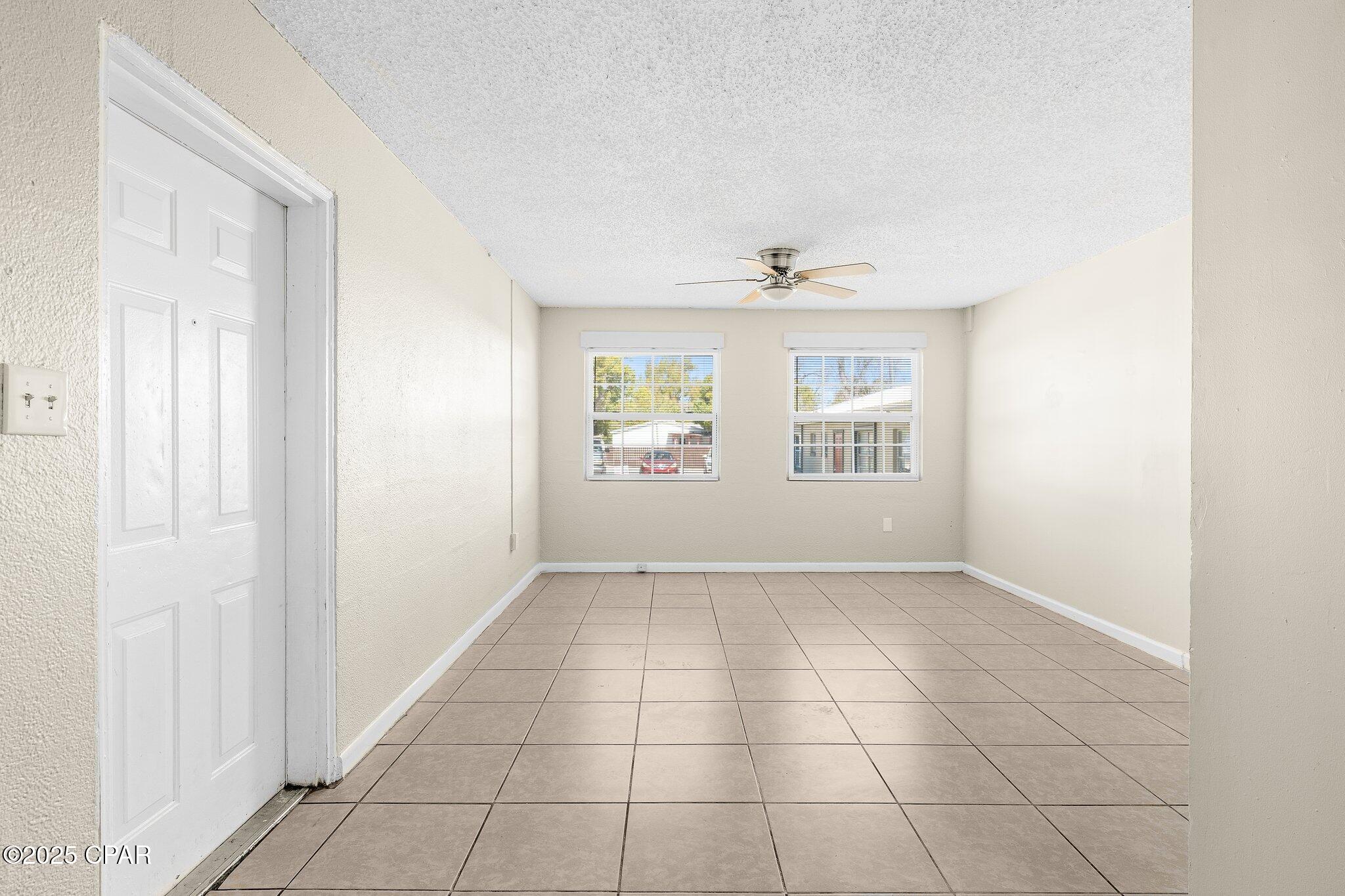 [No Recorded Subdiv] - Commercial Sale