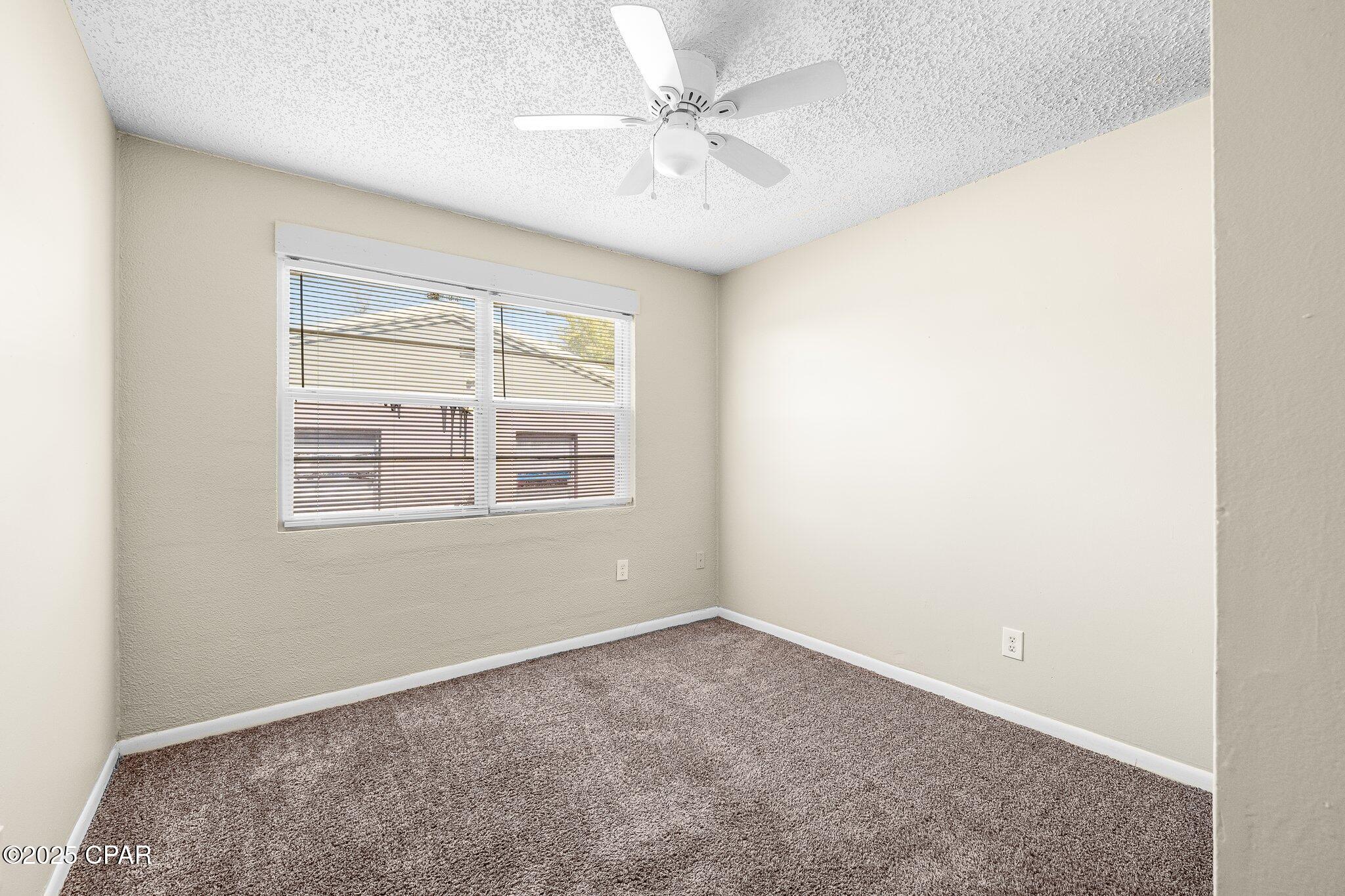 [No Recorded Subdiv] - Commercial Sale