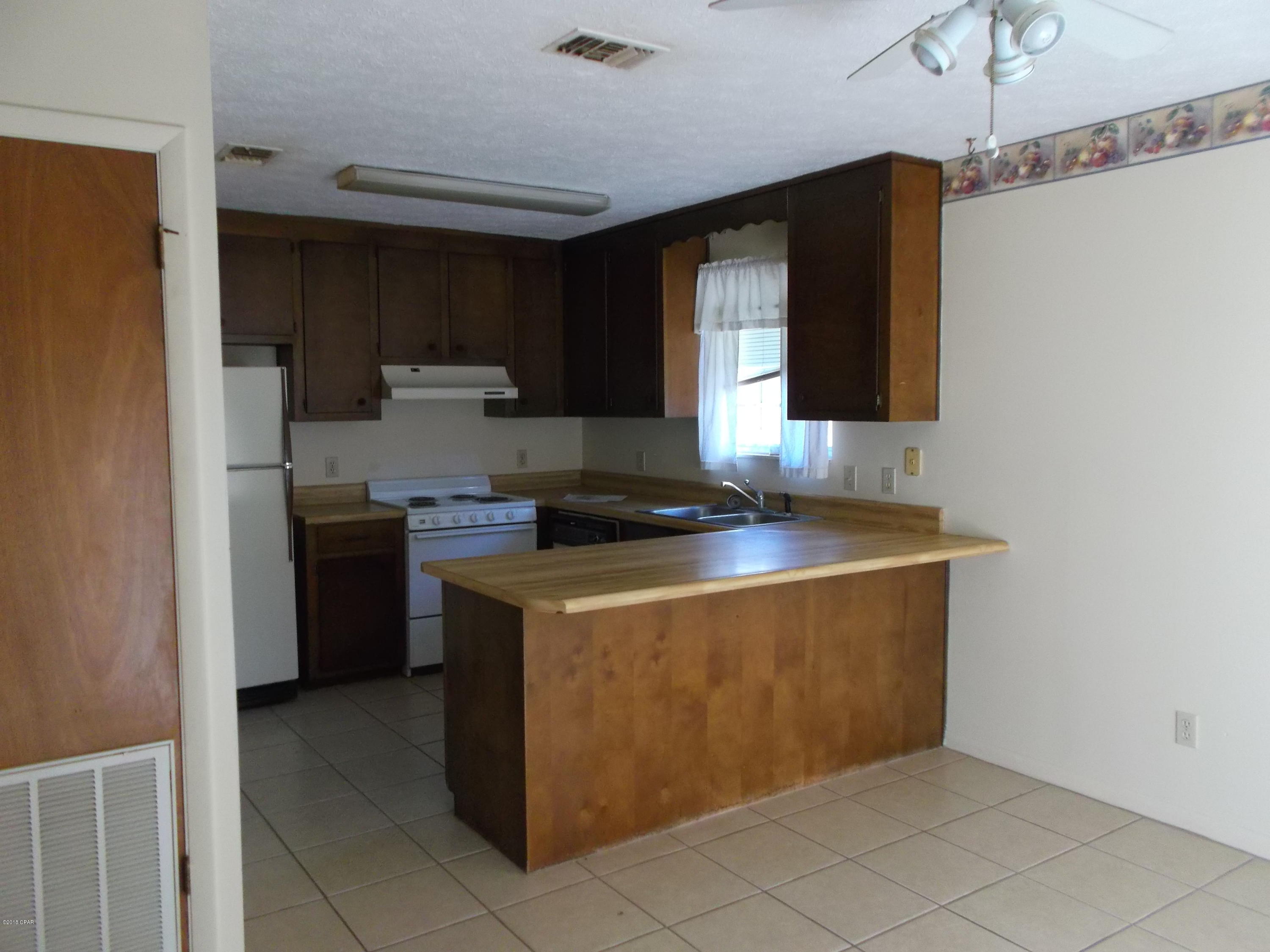 [No Recorded Subdiv] - Residential Lease