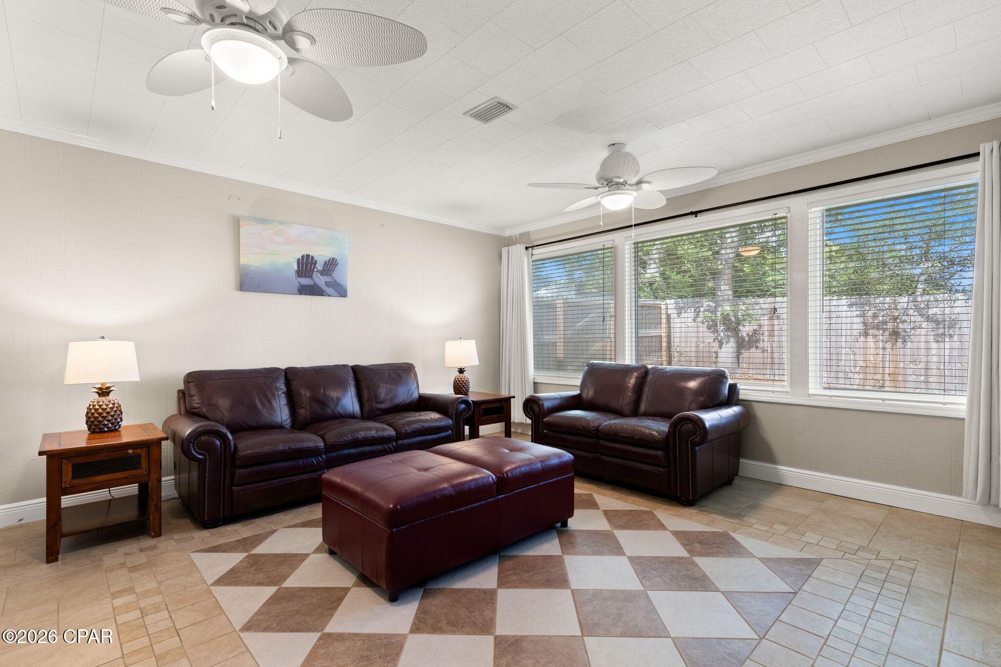 Diamond Head-Lakeside - Residential