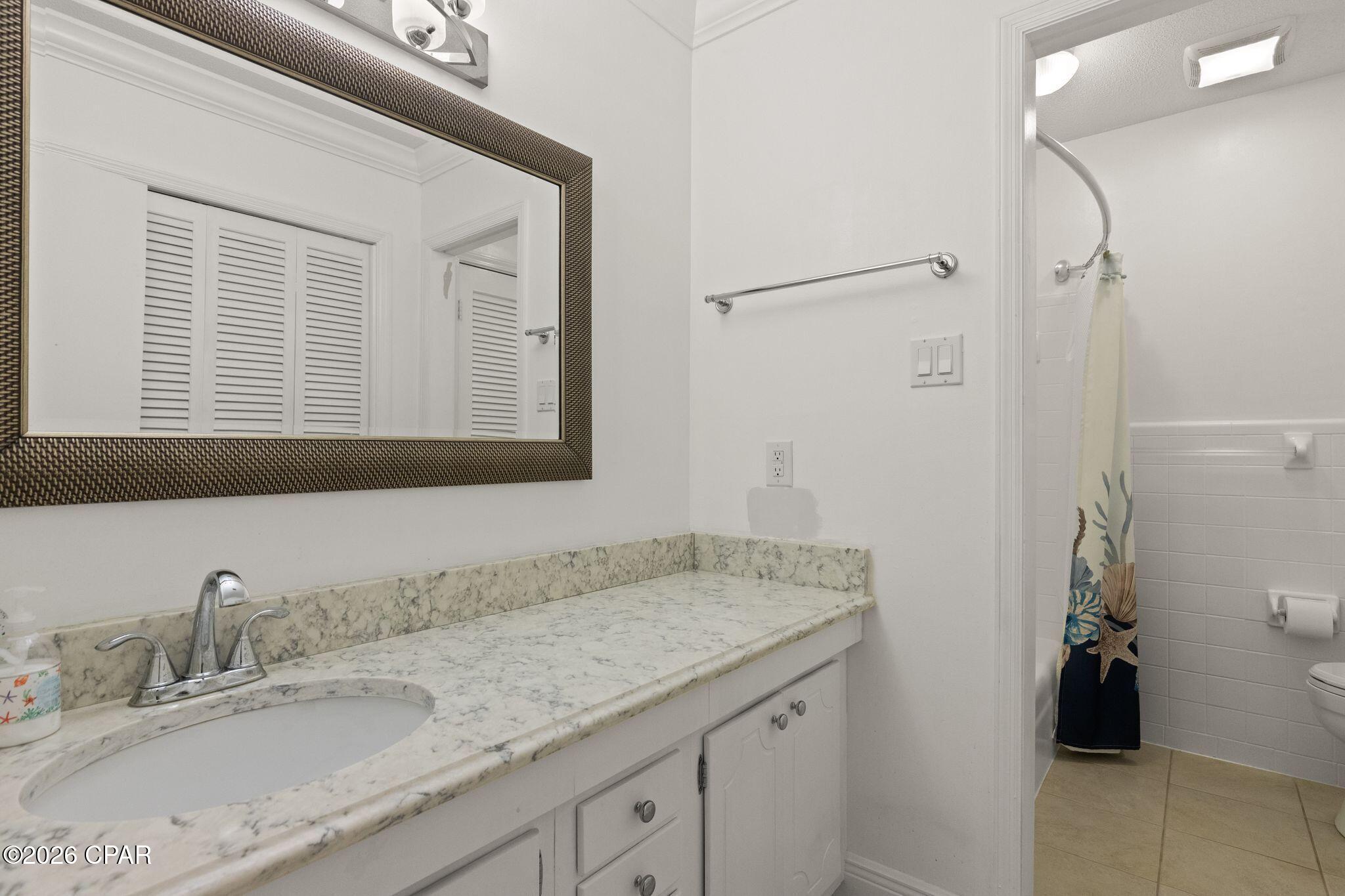 Diamond Head-Lakeside - Residential