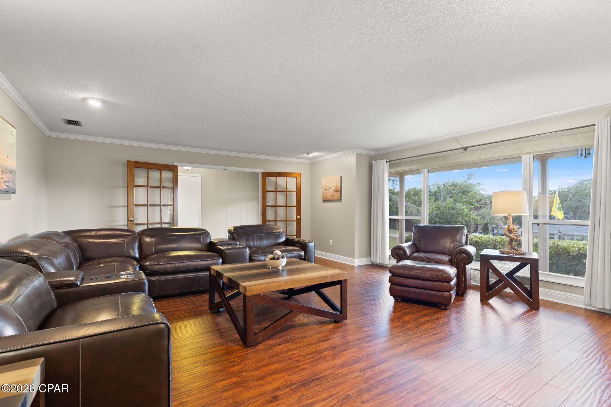 Diamond Head-Lakeside - Residential