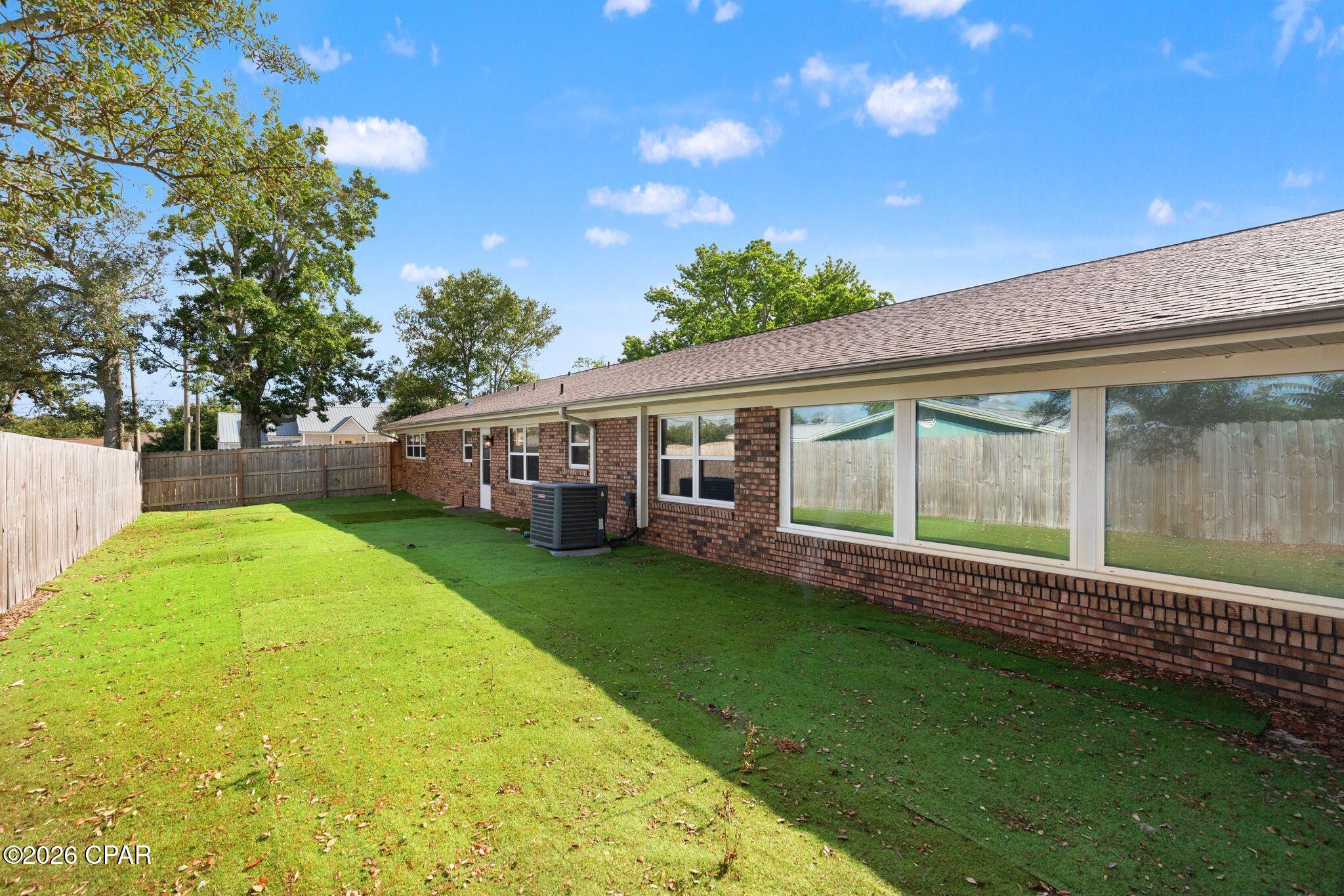 Diamond Head-Lakeside - Residential
