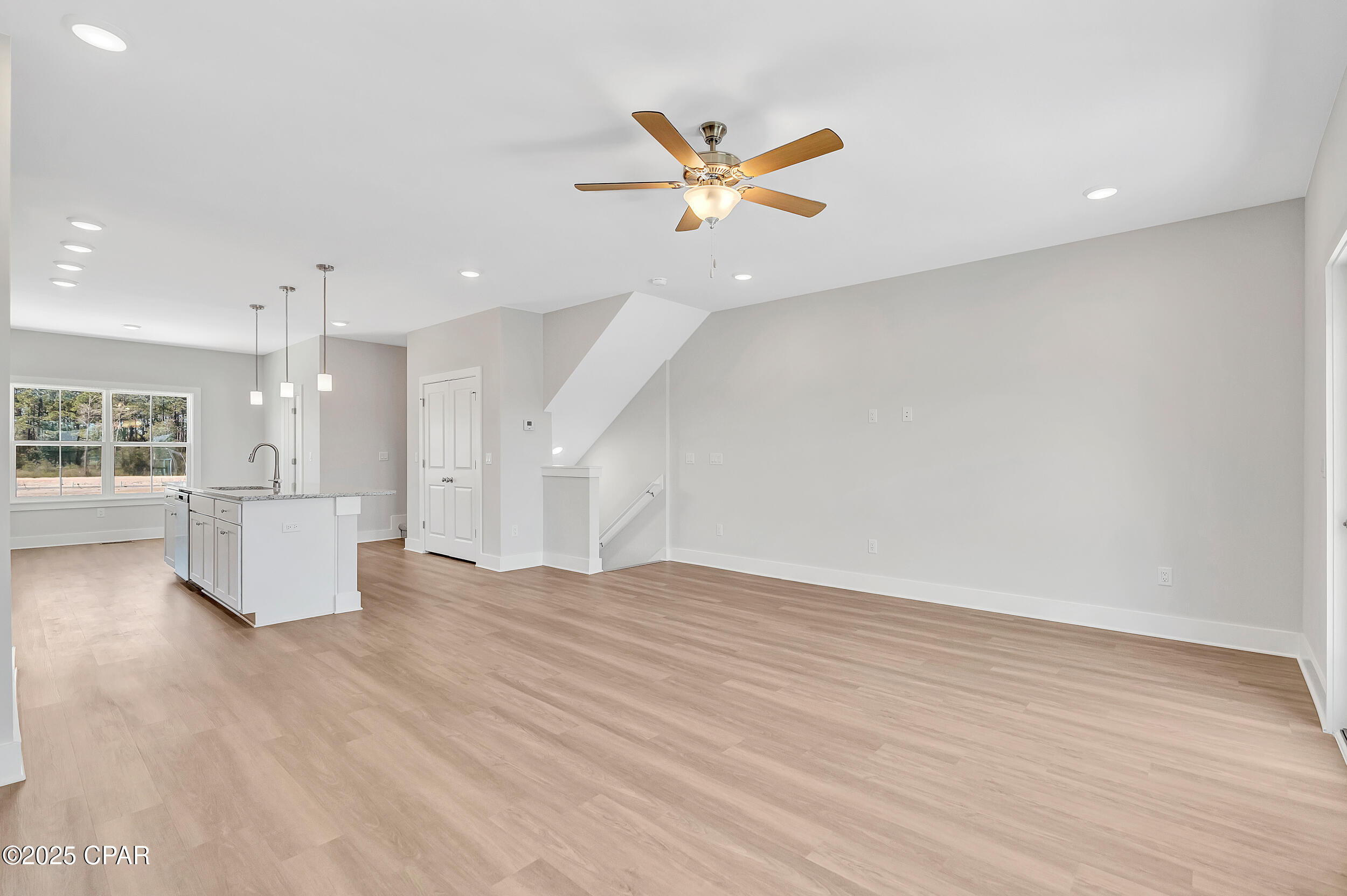 Colonial Landing - Residential