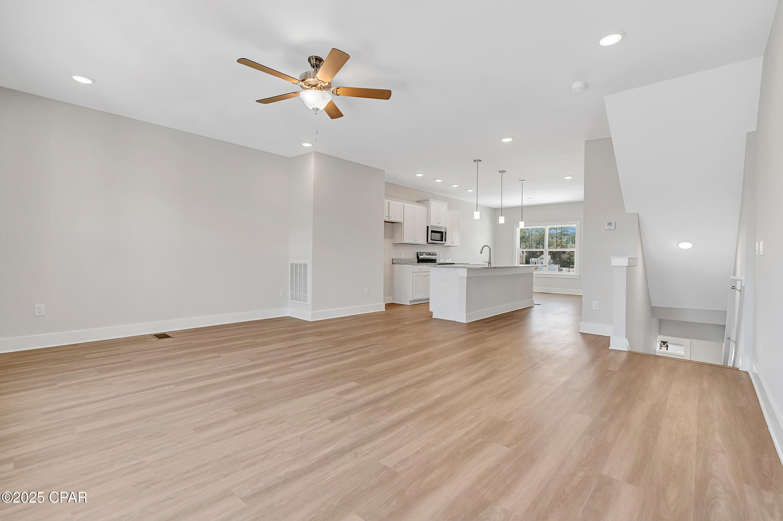 Colonial Landing - Residential