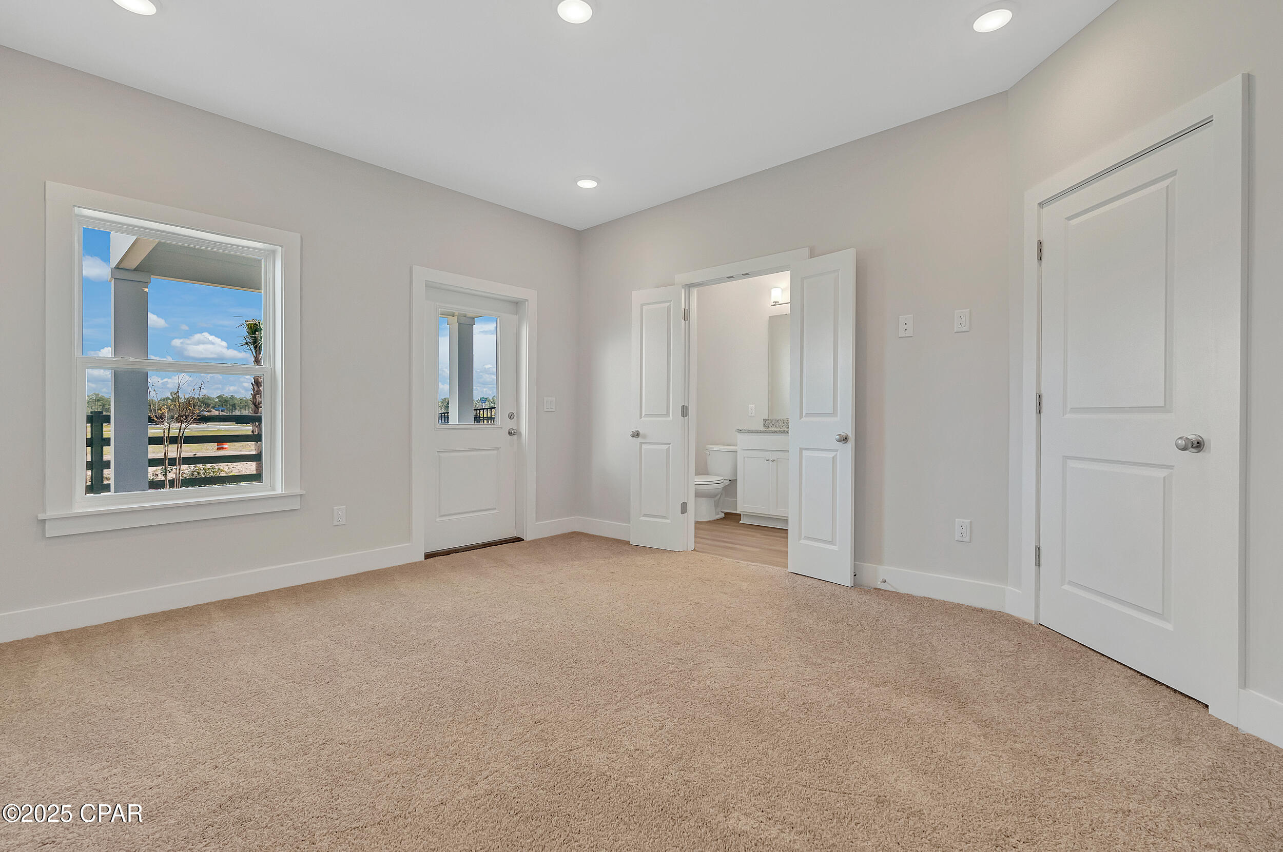 Colonial Landing - Residential