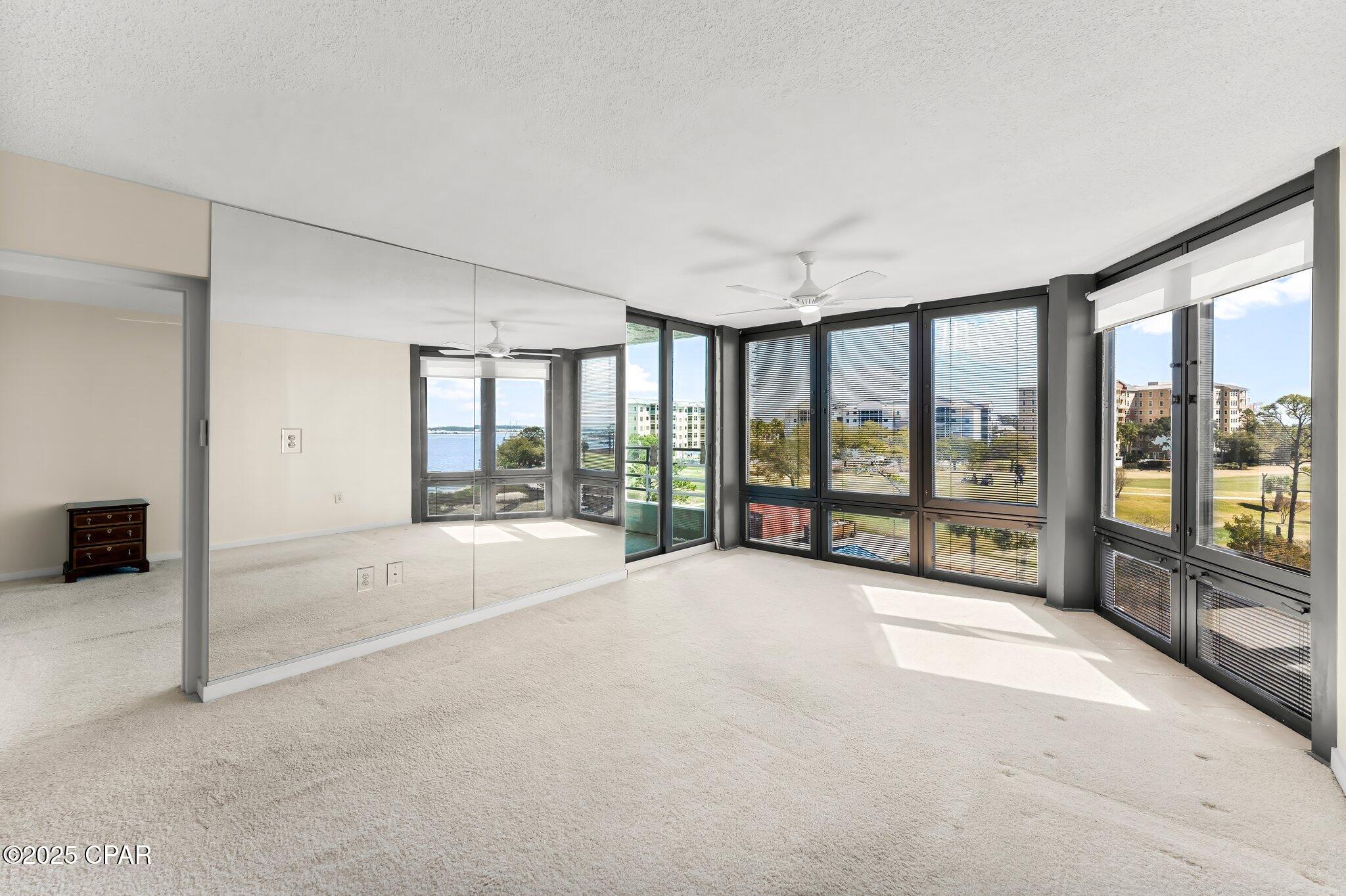 Lagoon Towers Phase I - Residential