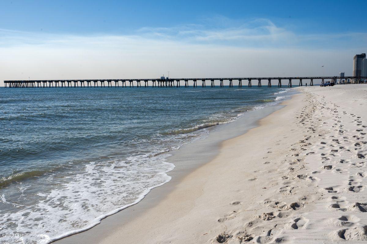 Calypso Towers II - Residential