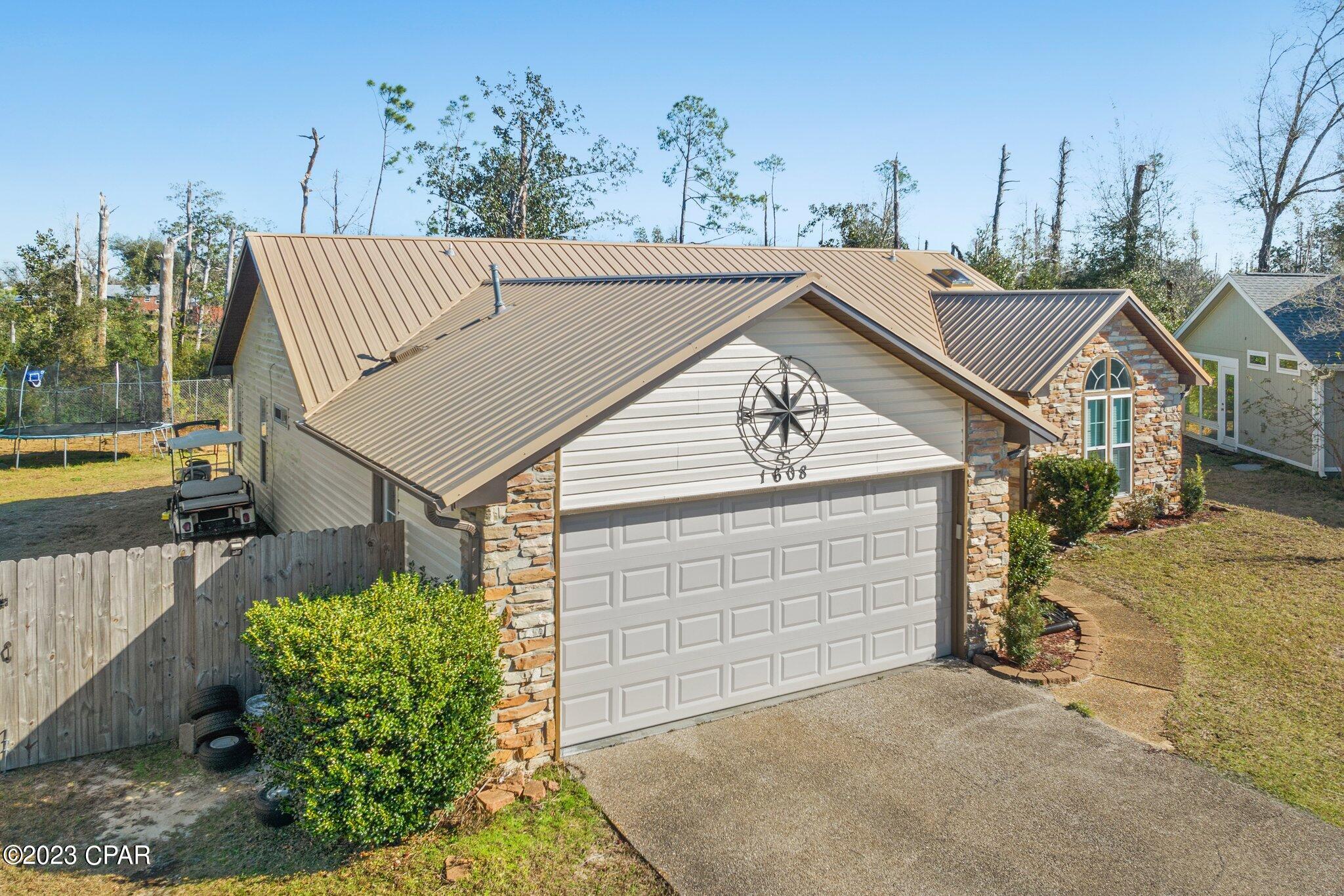 [No Recorded Subdiv] - Residential