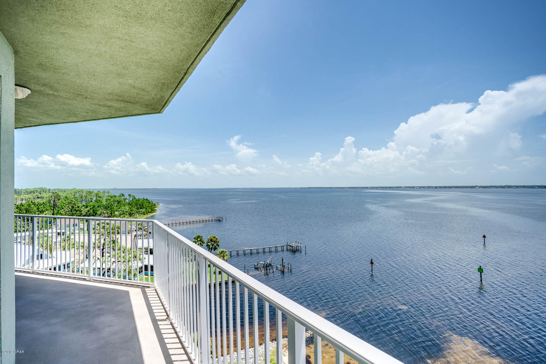 Hibiscus By The Bay - Residential