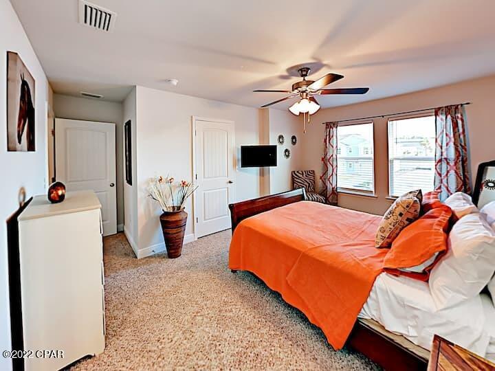 Hathaway Townhomes - Residential