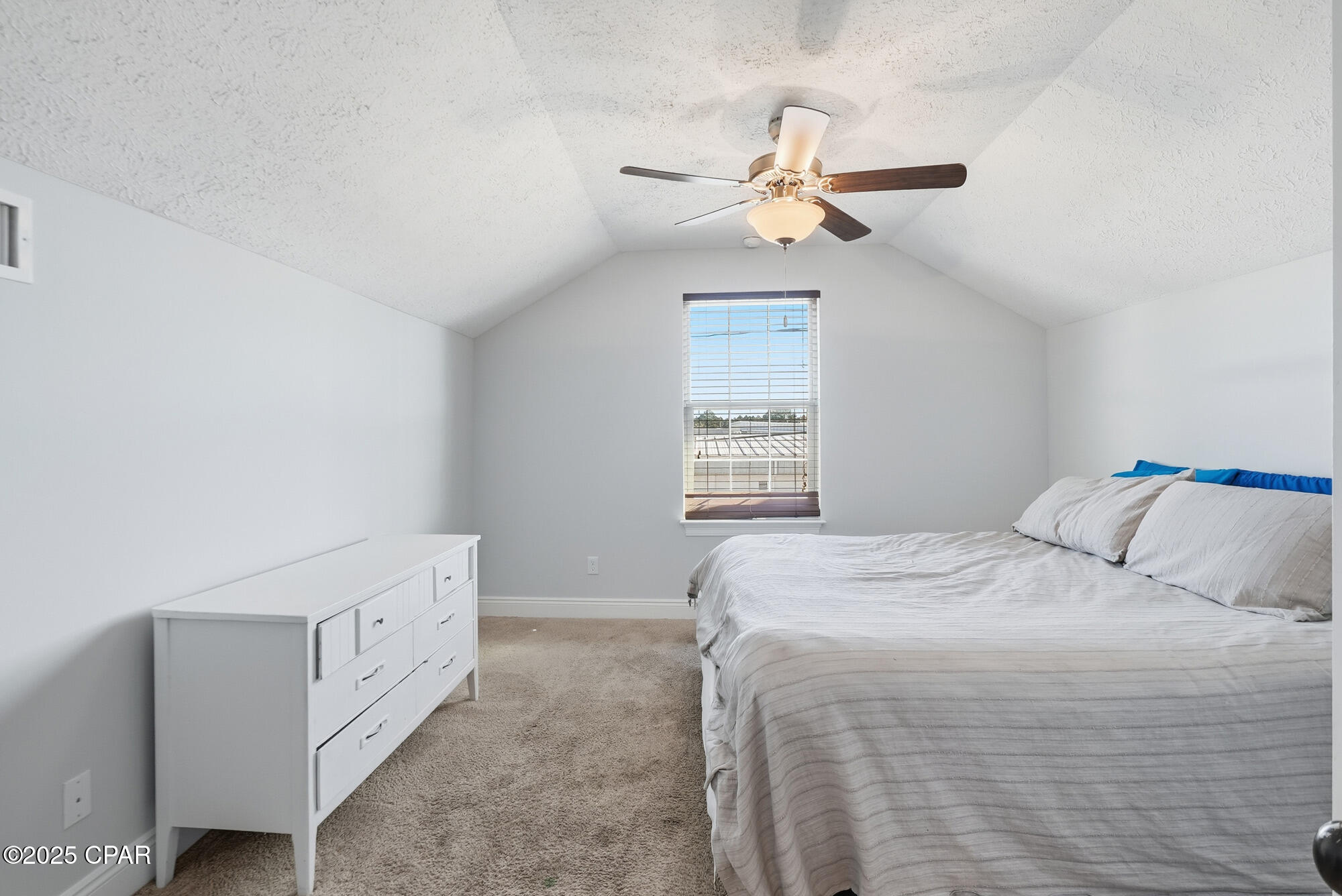 Hutchison's 2nd To Bahama Bch - Residential