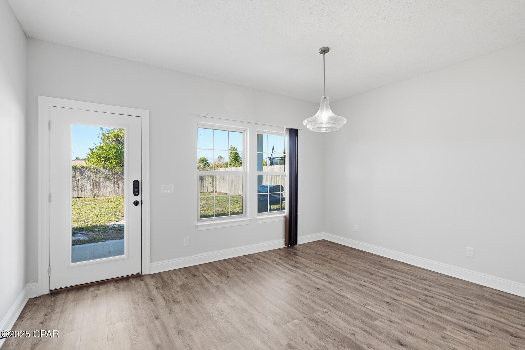 Hutchison's 2nd To Bahama Bch - Residential