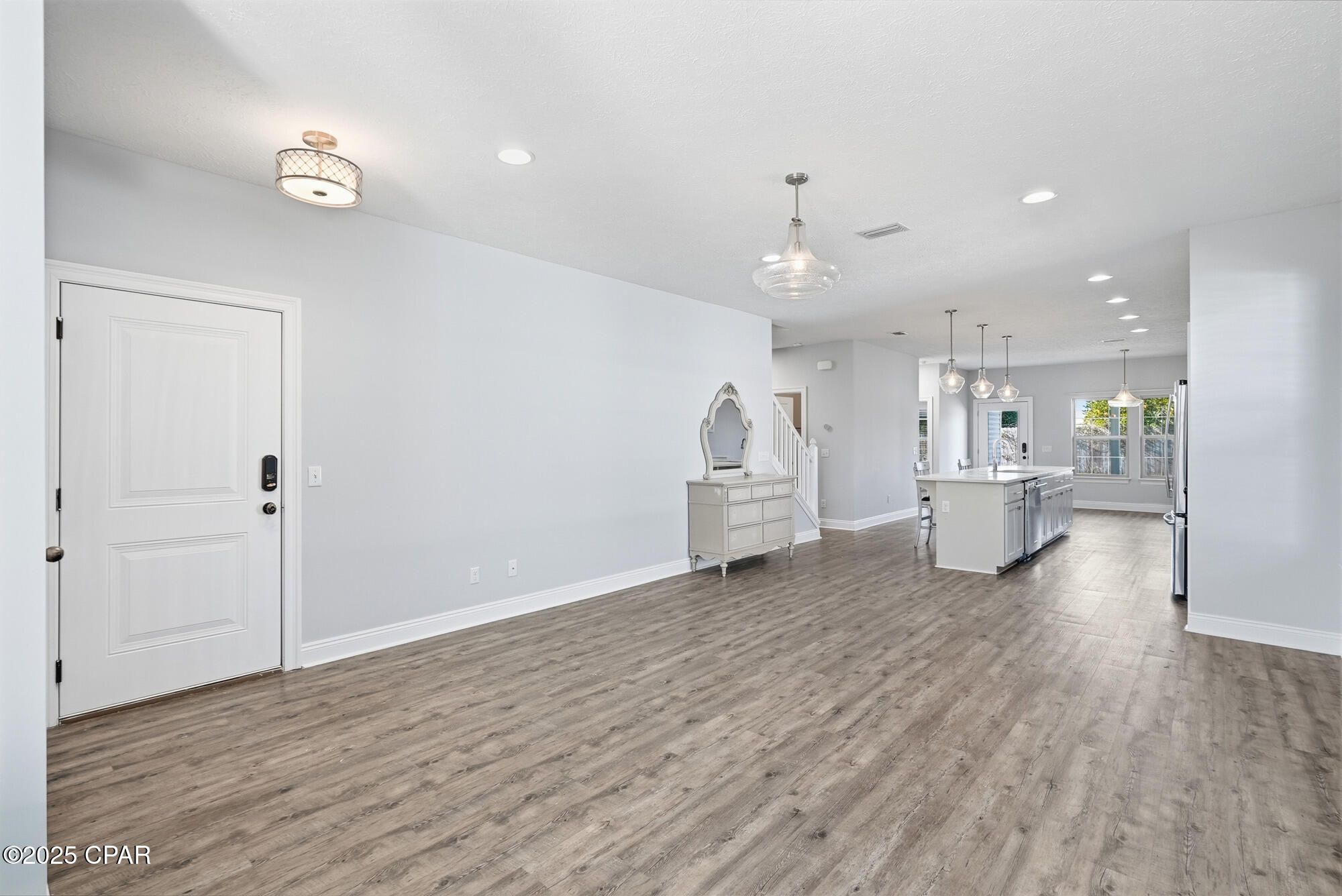 Hutchison's 2nd To Bahama Bch - Residential