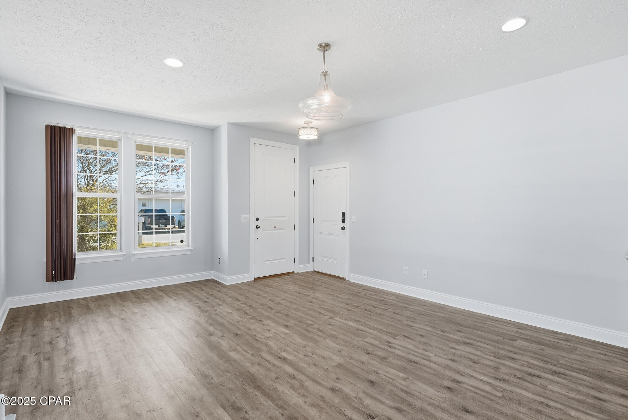 Hutchison's 2nd To Bahama Bch - Residential