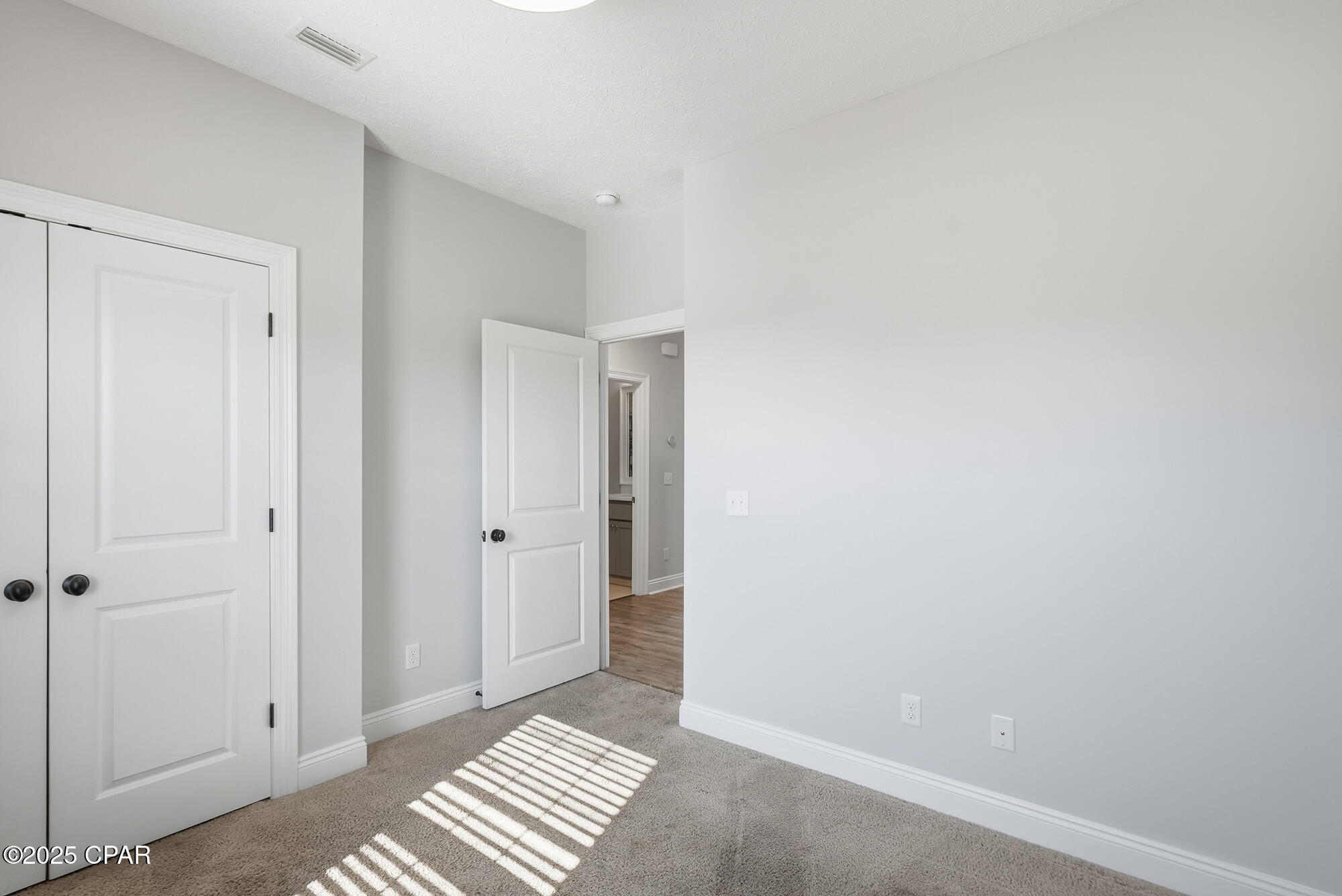 Hutchison's 2nd To Bahama Bch - Residential