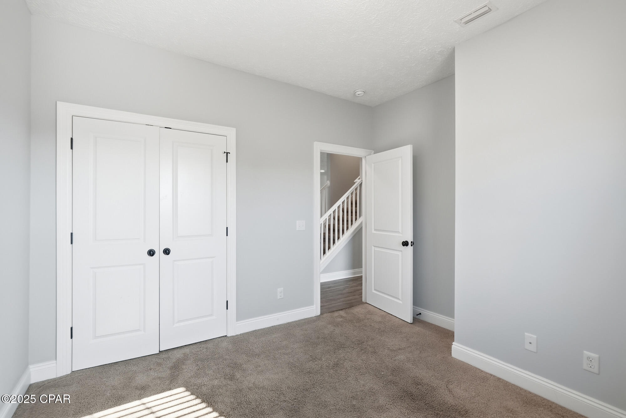 Hutchison's 2nd To Bahama Bch - Residential